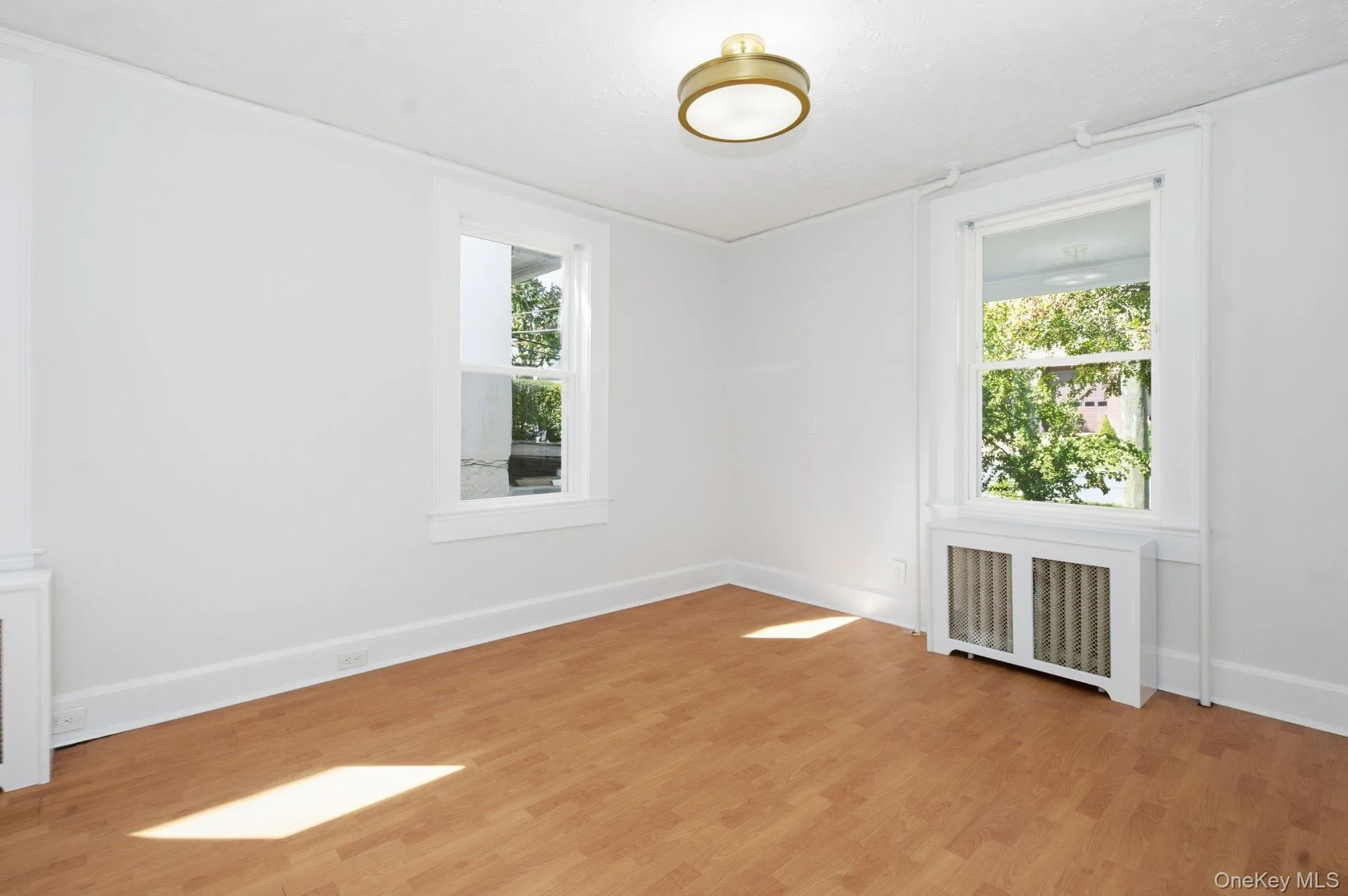 48 Robertson Avenue, White Plains, NY, 3 Bedroom Bedrooms, 7 Room Rooms,1 BathroomBathrooms,Residential Lease,For Rent,Robertson,0,1054032 48 Robertson Avenue, White Plains, NY, 3 Bedroom Bedrooms, 7 Room Rooms,1 BathroomBathrooms,Residential Lease,For Rent,Robertson,0,1054032