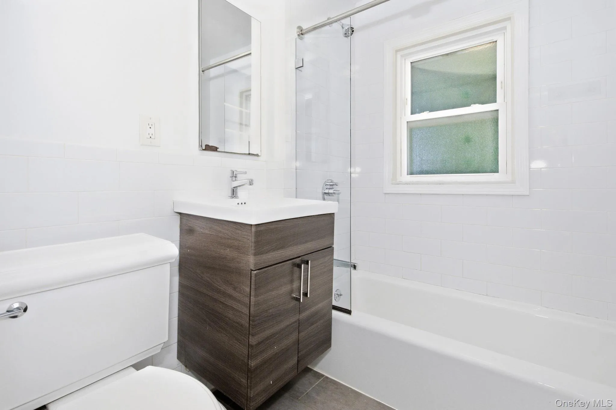 48 Robertson Avenue, White Plains, NY, 3 Bedroom Bedrooms, 7 Room Rooms,1 BathroomBathrooms,Residential Lease,For Rent,Robertson,0,1054032 48 Robertson Avenue, White Plains, NY, 3 Bedroom Bedrooms, 7 Room Rooms,1 BathroomBathrooms,Residential Lease,For Rent,Robertson,0,1054032