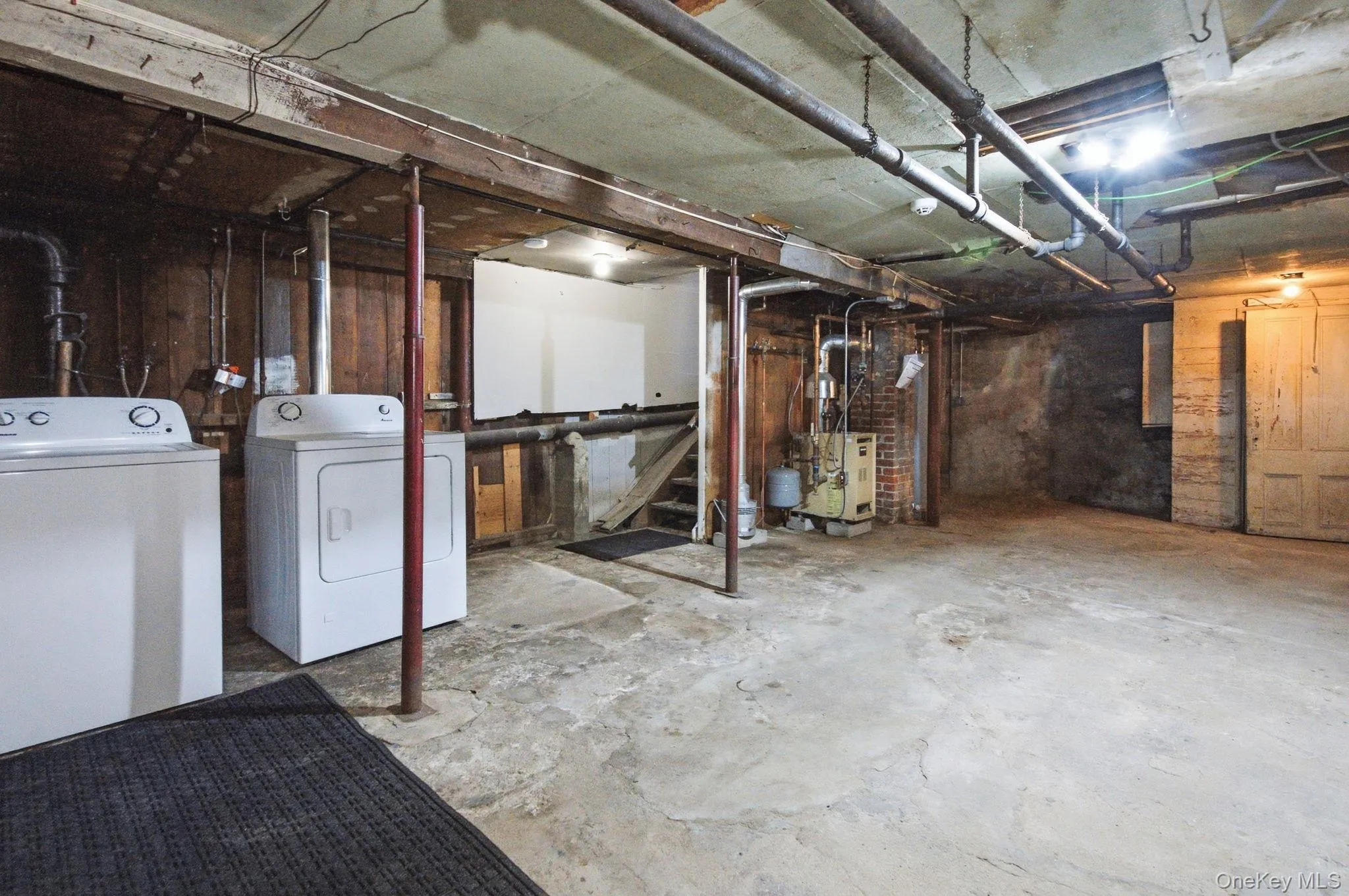 48 Robertson Avenue, White Plains, NY, 3 Bedroom Bedrooms, 7 Room Rooms,1 BathroomBathrooms,Residential Lease,For Rent,Robertson,0,1054032 48 Robertson Avenue, White Plains, NY, 3 Bedroom Bedrooms, 7 Room Rooms,1 BathroomBathrooms,Residential Lease,For Rent,Robertson,0,1054032