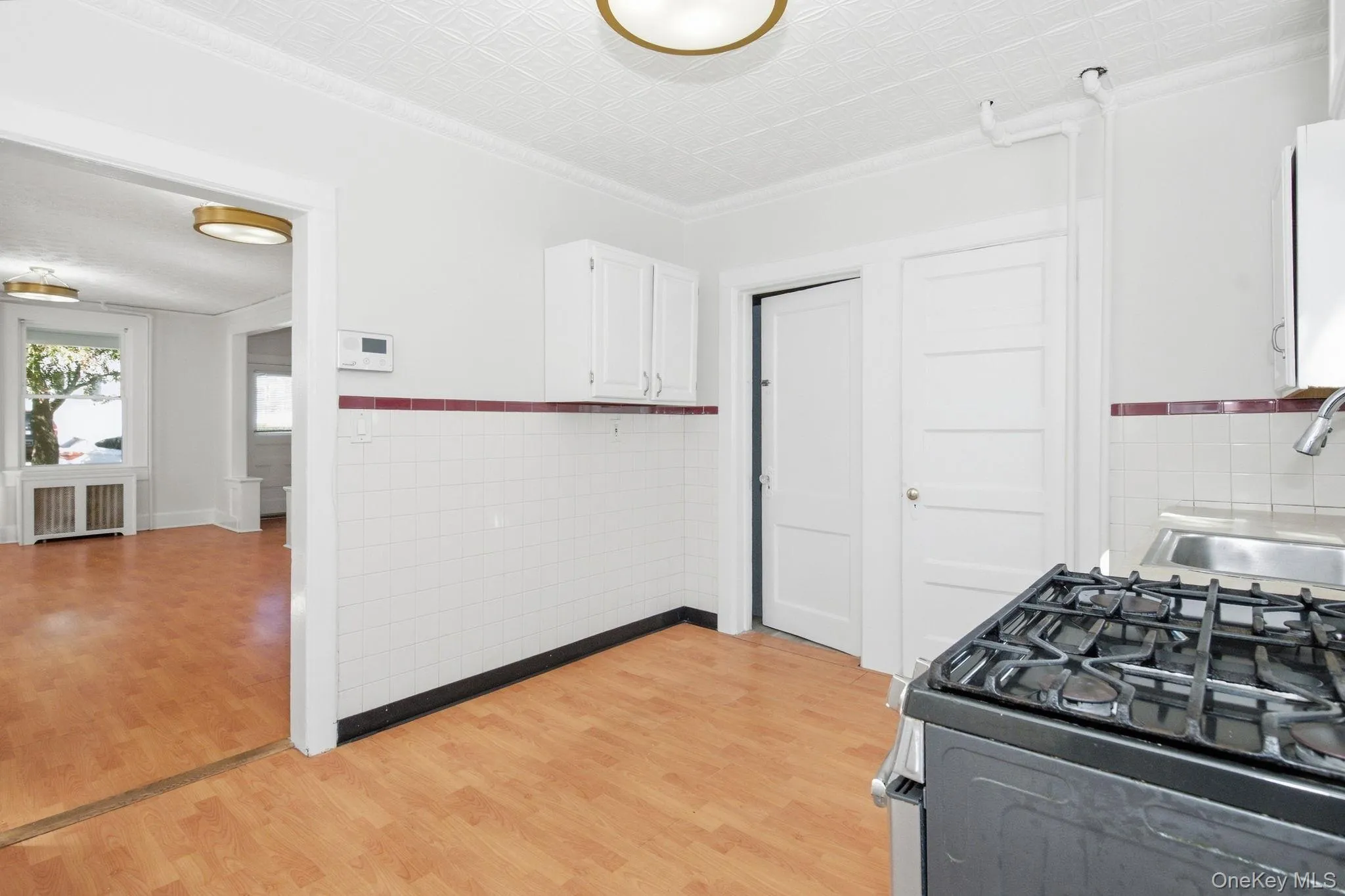 48 Robertson Avenue, White Plains, NY, 3 Bedroom Bedrooms, 7 Room Rooms,1 BathroomBathrooms,Residential Lease,For Rent,Robertson,0,1054032 48 Robertson Avenue, White Plains, NY, 3 Bedroom Bedrooms, 7 Room Rooms,1 BathroomBathrooms,Residential Lease,For Rent,Robertson,0,1054032