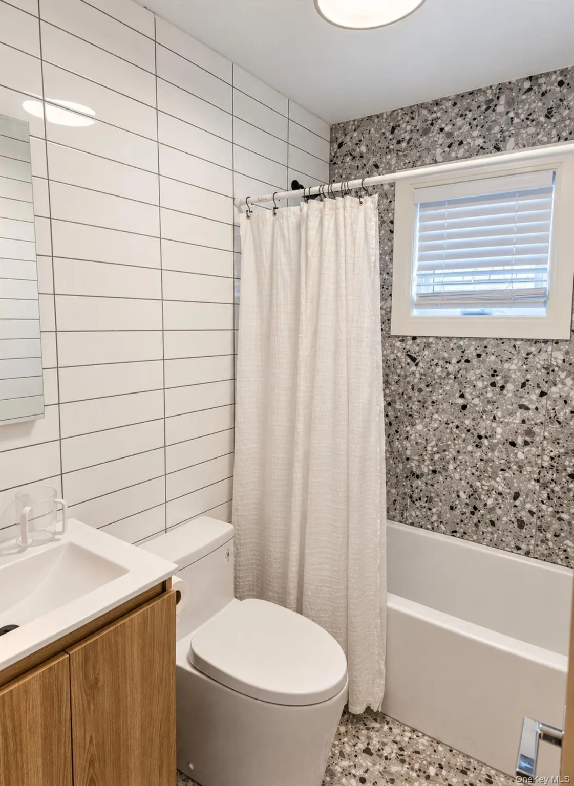 344 Bayview Avenue, Hempstead, NY, 4 Bedrooms Bedrooms, 7 Rooms Rooms,2 BathroomsBathrooms,Residential,For Rent,Bayview,0,1054035 344 Bayview Avenue, Hempstead, NY, 4 Bedrooms Bedrooms, 7 Rooms Rooms,2 BathroomsBathrooms,Residential,For Rent,Bayview,0,1054035