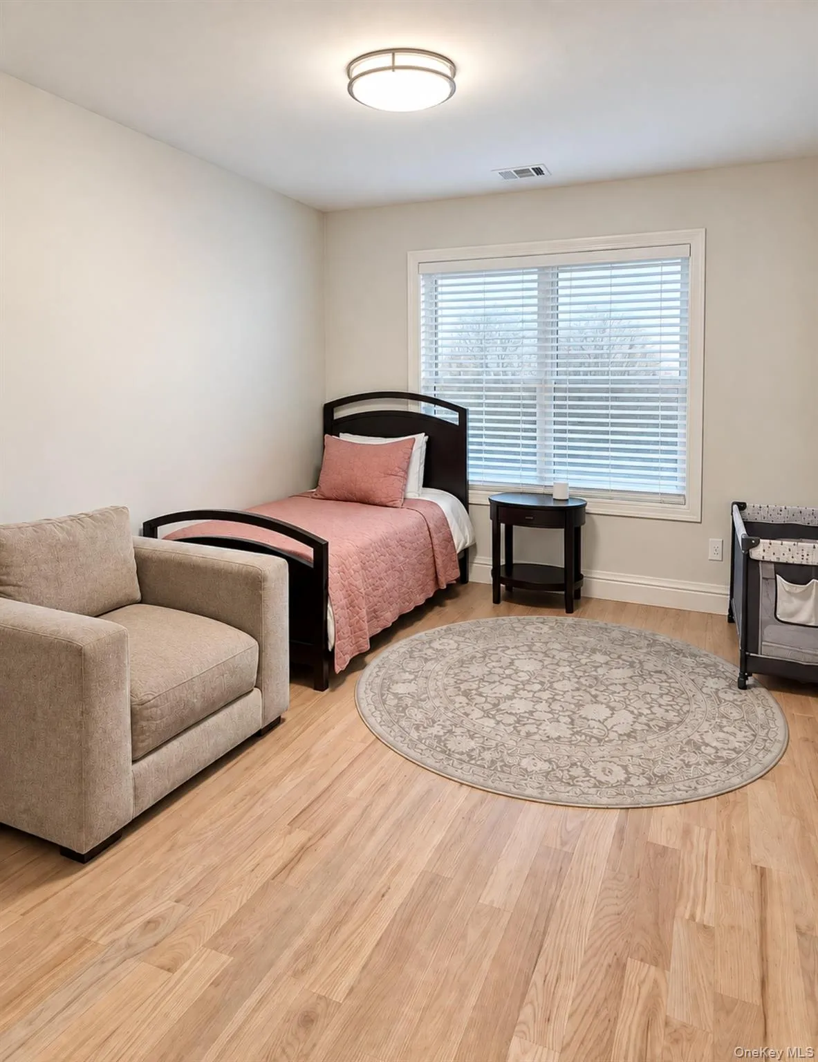 344 Bayview Avenue, Hempstead, NY, 4 Bedrooms Bedrooms, 7 Rooms Rooms,2 BathroomsBathrooms,Residential,For Rent,Bayview,0,1054035 344 Bayview Avenue, Hempstead, NY, 4 Bedrooms Bedrooms, 7 Rooms Rooms,2 BathroomsBathrooms,Residential,For Rent,Bayview,0,1054035