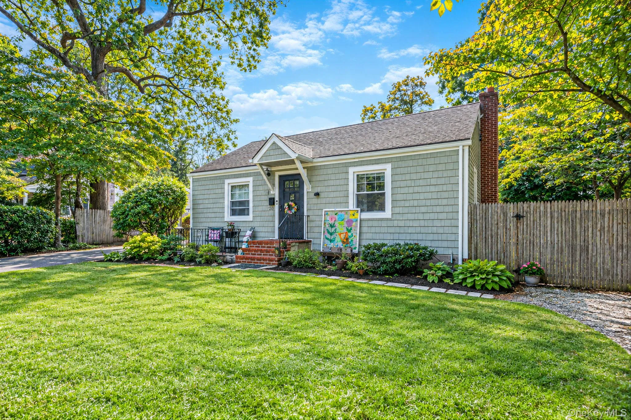 78 17th Street, Huntington, NY, 2 Bedrooms Bedrooms, 5 Rooms Rooms,1 BathroomBathrooms,Residential,For Rent,17th,0,1054036 78 17th Street, Huntington, NY, 2 Bedrooms Bedrooms, 5 Rooms Rooms,1 BathroomBathrooms,Residential,For Rent,17th,0,1054036