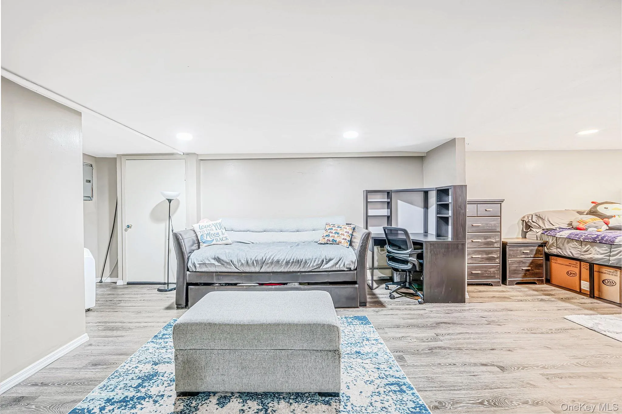 78 17th Street, Huntington, NY, 2 Bedrooms Bedrooms, 5 Rooms Rooms,1 BathroomBathrooms,Residential,For Rent,17th,0,1054036 78 17th Street, Huntington, NY, 2 Bedrooms Bedrooms, 5 Rooms Rooms,1 BathroomBathrooms,Residential,For Rent,17th,0,1054036