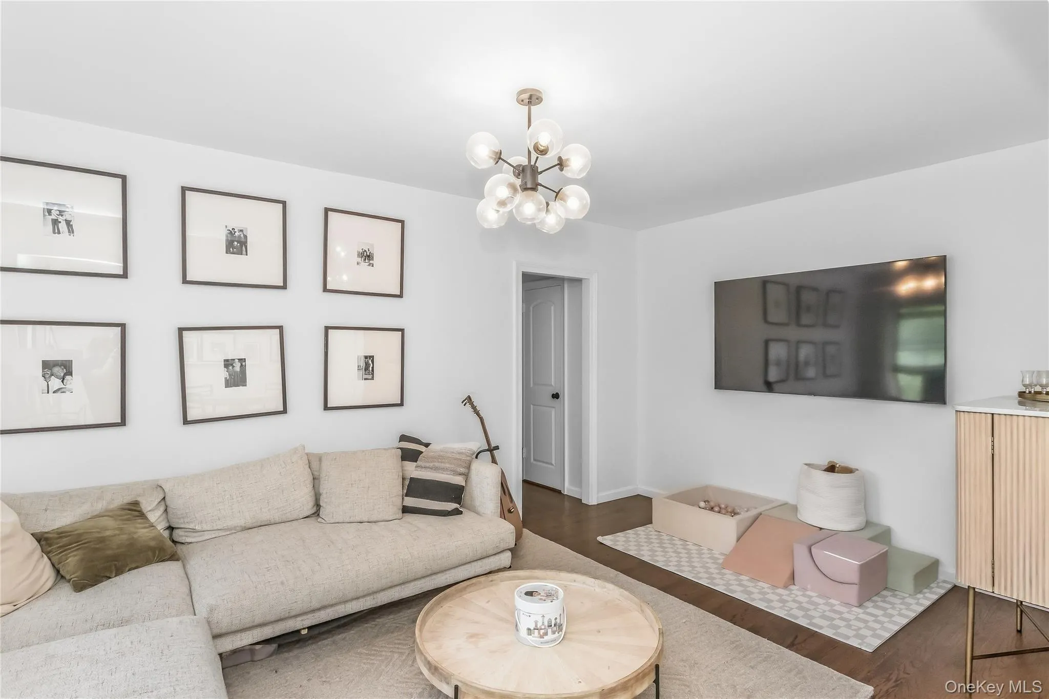 51-10 30 Avenue, New York, NY, 1 Bedroom Bedrooms, 3 Rooms Rooms,1 BathroomBathrooms,Residential,For Rent,30,0,1054043 51-10 30 Avenue, New York, NY, 1 Bedroom Bedrooms, 3 Rooms Rooms,1 BathroomBathrooms,Residential,For Rent,30,0,1054043