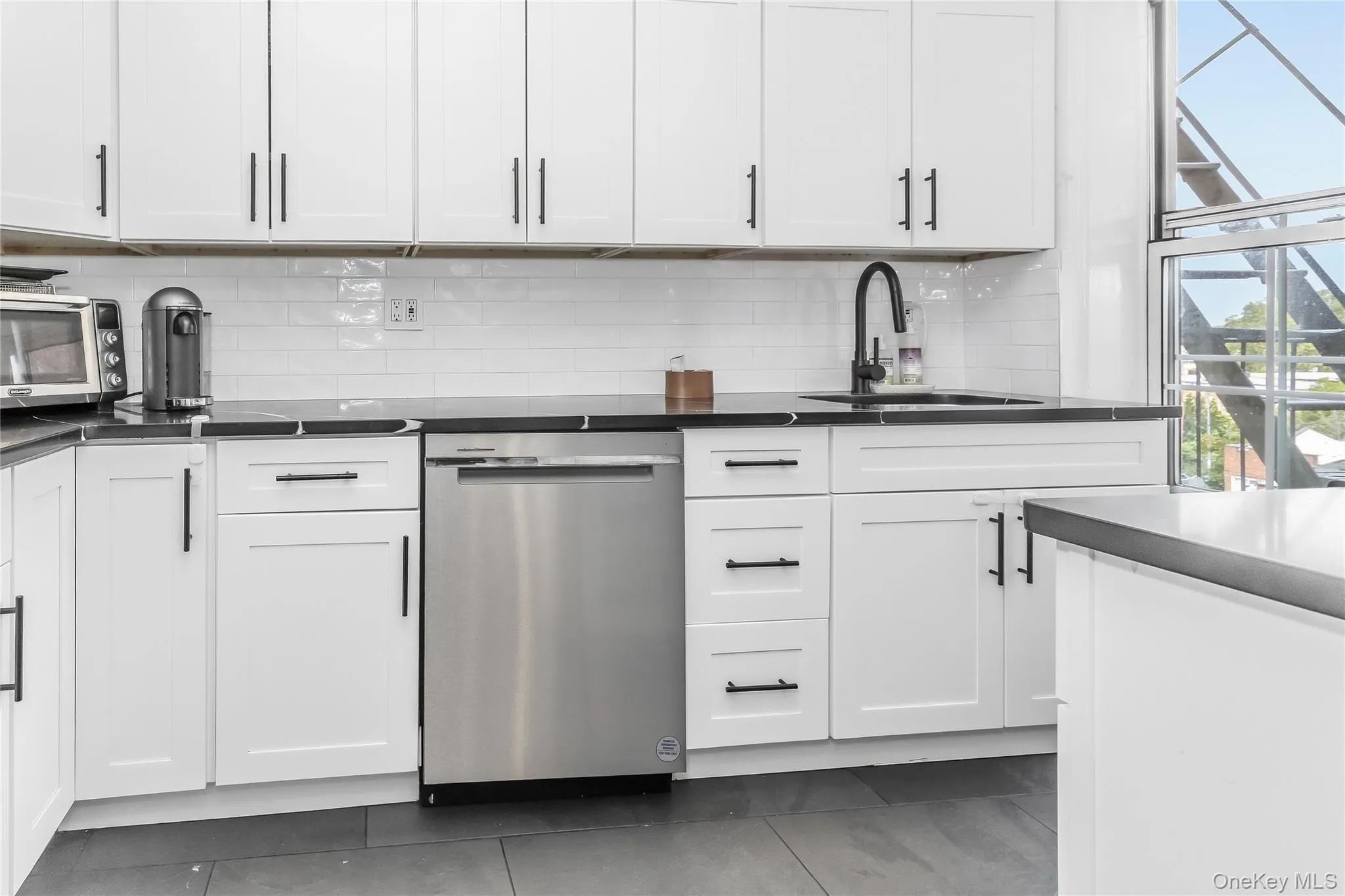 51-10 30 Avenue, New York, NY, 1 Bedroom Bedrooms, 3 Rooms Rooms,1 BathroomBathrooms,Residential,For Rent,30,0,1054043 51-10 30 Avenue, New York, NY, 1 Bedroom Bedrooms, 3 Rooms Rooms,1 BathroomBathrooms,Residential,For Rent,30,0,1054043