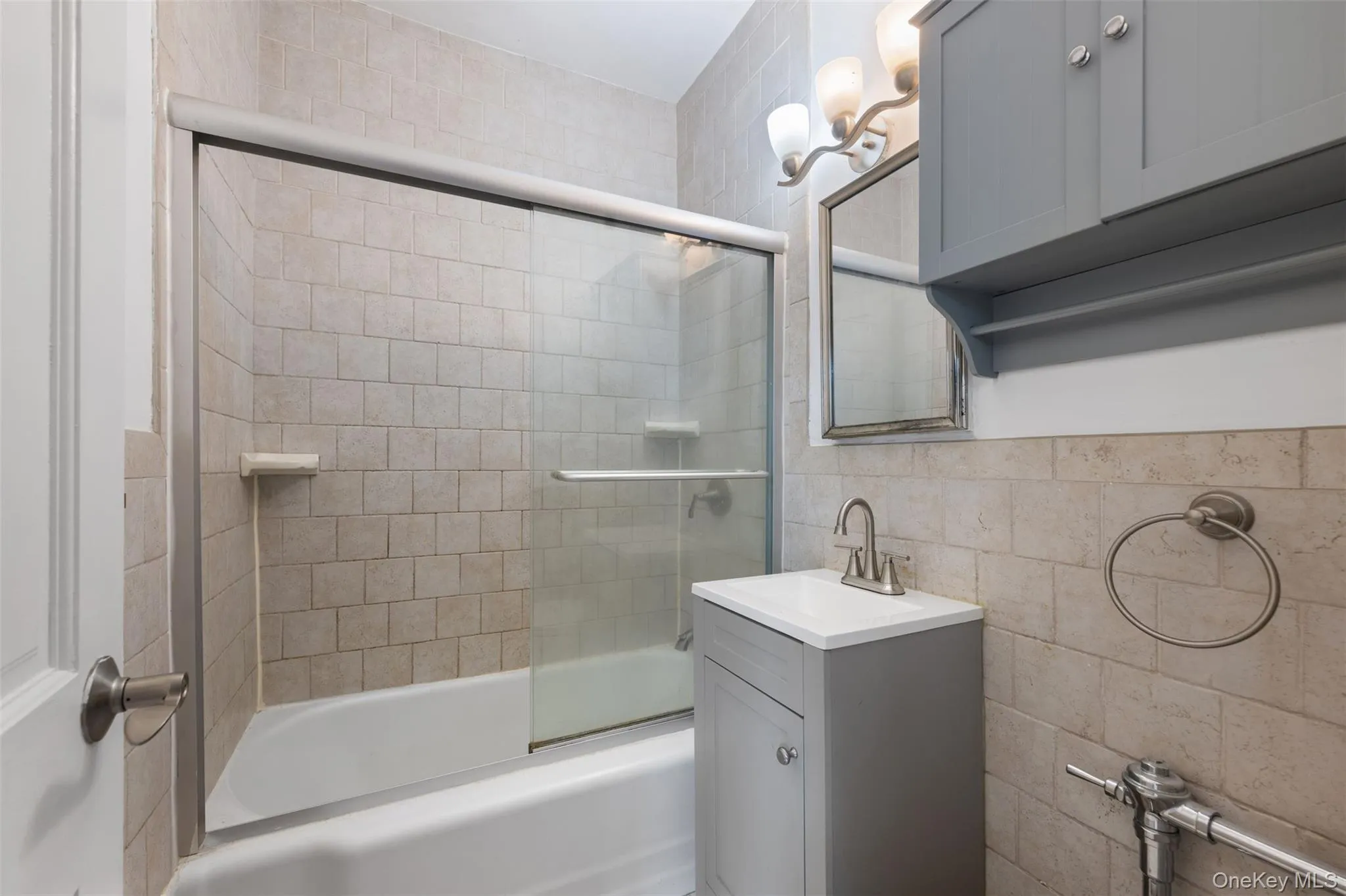 2390 Palisade Avenue, New York, NY, 1 Bedroom Bedrooms, 4 Rooms Rooms,1 BathroomBathrooms,Residential,For Rent,Palisade,0,1054044 2390 Palisade Avenue, New York, NY, 1 Bedroom Bedrooms, 4 Rooms Rooms,1 BathroomBathrooms,Residential,For Rent,Palisade,0,1054044