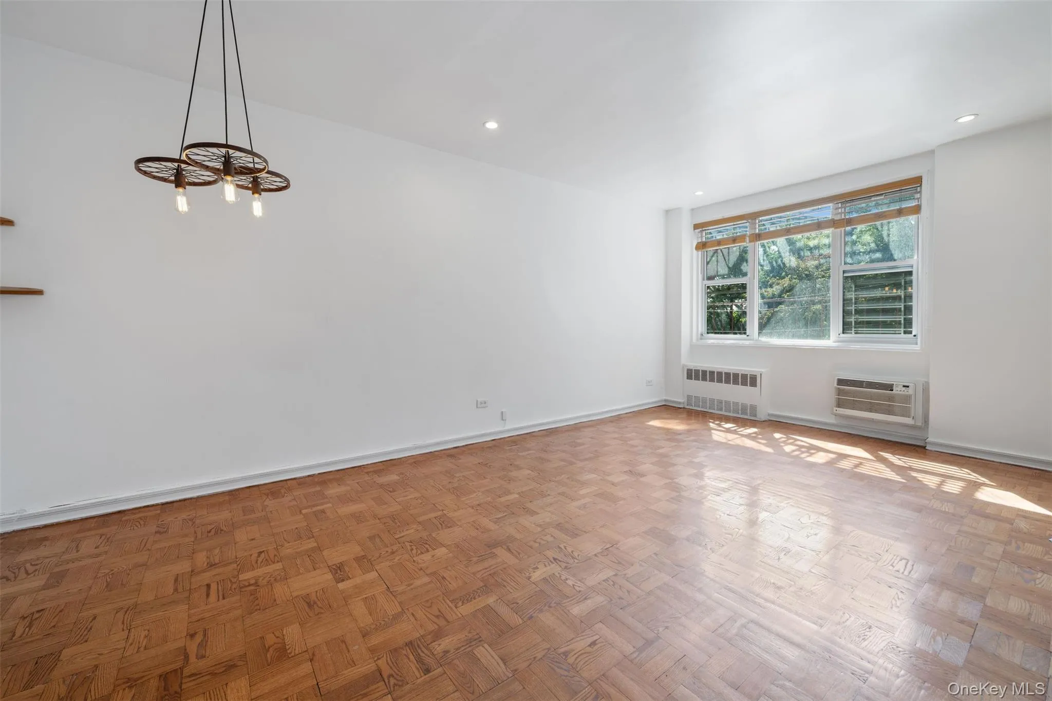 2390 Palisade Avenue, New York, NY, 1 Bedroom Bedrooms, 4 Rooms Rooms,1 BathroomBathrooms,Residential,For Rent,Palisade,0,1054044 2390 Palisade Avenue, New York, NY, 1 Bedroom Bedrooms, 4 Rooms Rooms,1 BathroomBathrooms,Residential,For Rent,Palisade,0,1054044