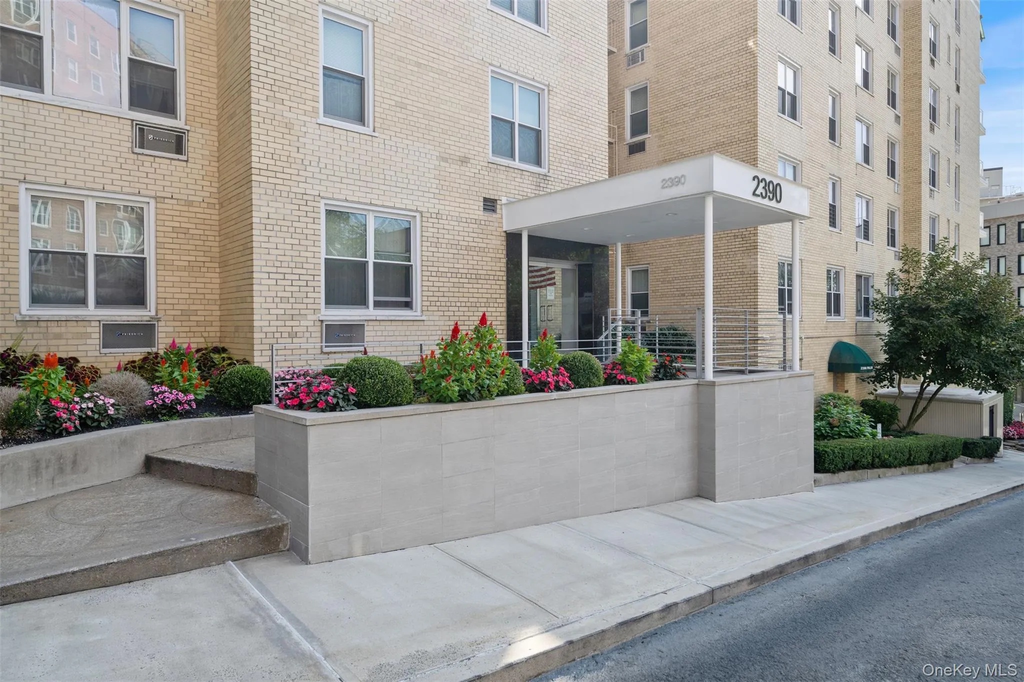 2390 Palisade Avenue, New York, NY, 1 Bedroom Bedrooms, 4 Rooms Rooms,1 BathroomBathrooms,Residential,For Rent,Palisade,0,1054044 2390 Palisade Avenue, New York, NY, 1 Bedroom Bedrooms, 4 Rooms Rooms,1 BathroomBathrooms,Residential,For Rent,Palisade,0,1054044