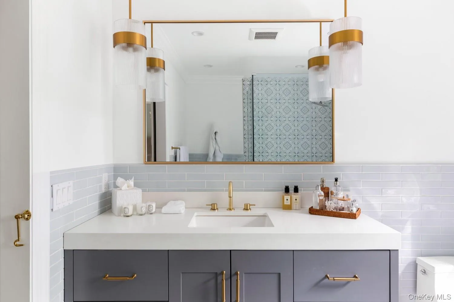 37 Barnes Avenue, East Hampton, NY, 4 Bedrooms Bedrooms, 9 Rooms Rooms,4 BathroomsBathrooms,Residential,For Rent,Barnes,0,1054046 37 Barnes Avenue, East Hampton, NY, 4 Bedrooms Bedrooms, 9 Rooms Rooms,4 BathroomsBathrooms,Residential,For Rent,Barnes,0,1054046