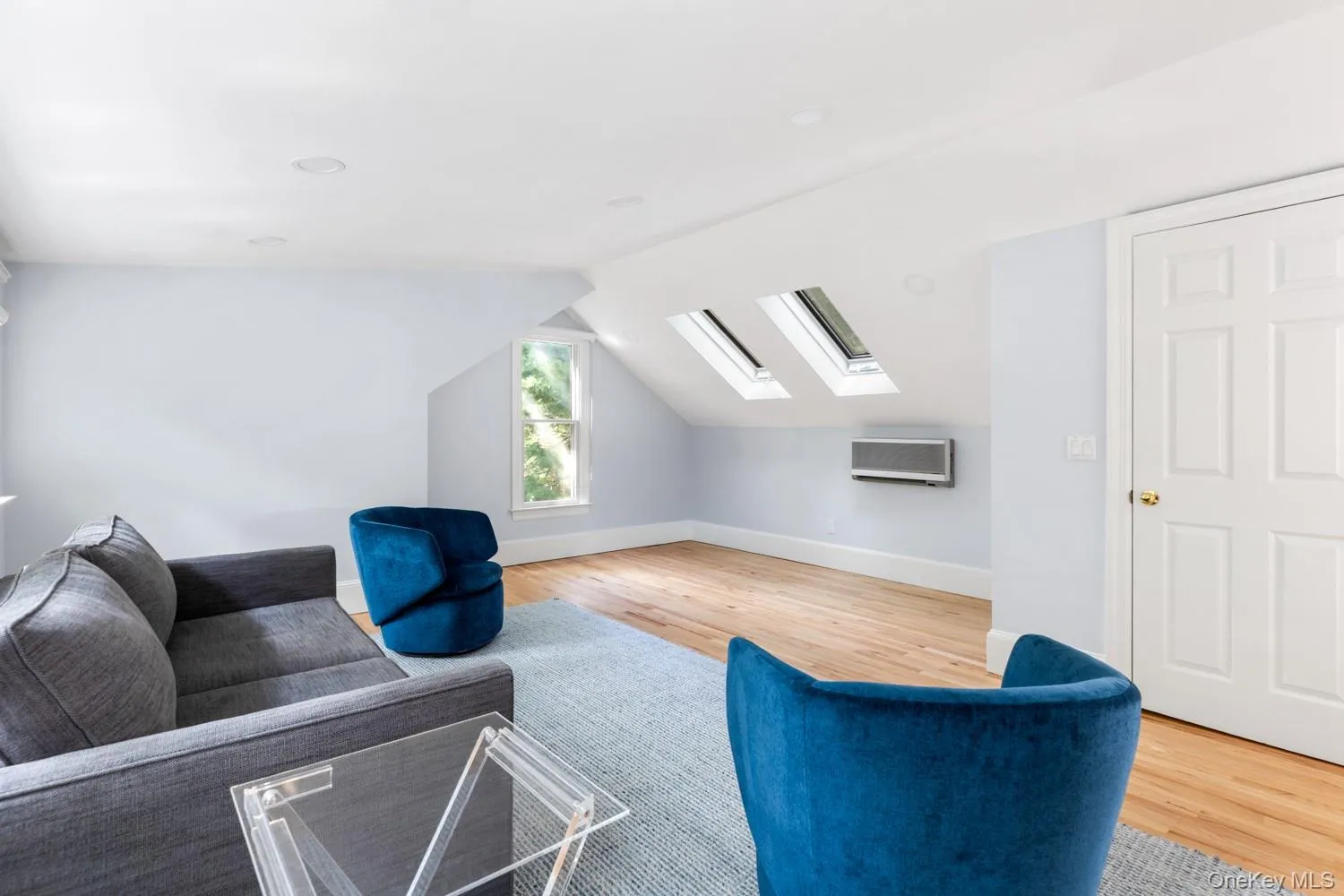 37 Barnes Avenue, East Hampton, NY, 4 Bedrooms Bedrooms, 9 Rooms Rooms,4 BathroomsBathrooms,Residential,For Rent,Barnes,0,1054046 37 Barnes Avenue, East Hampton, NY, 4 Bedrooms Bedrooms, 9 Rooms Rooms,4 BathroomsBathrooms,Residential,For Rent,Barnes,0,1054046
