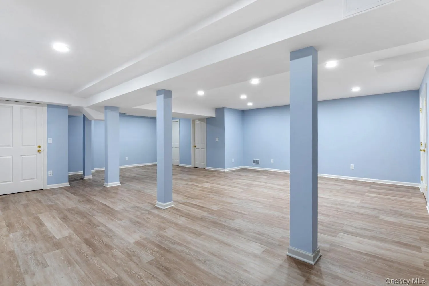 37 Barnes Avenue, East Hampton, NY, 4 Bedrooms Bedrooms, 9 Rooms Rooms,4 BathroomsBathrooms,Residential,For Rent,Barnes,0,1054046 37 Barnes Avenue, East Hampton, NY, 4 Bedrooms Bedrooms, 9 Rooms Rooms,4 BathroomsBathrooms,Residential,For Rent,Barnes,0,1054046