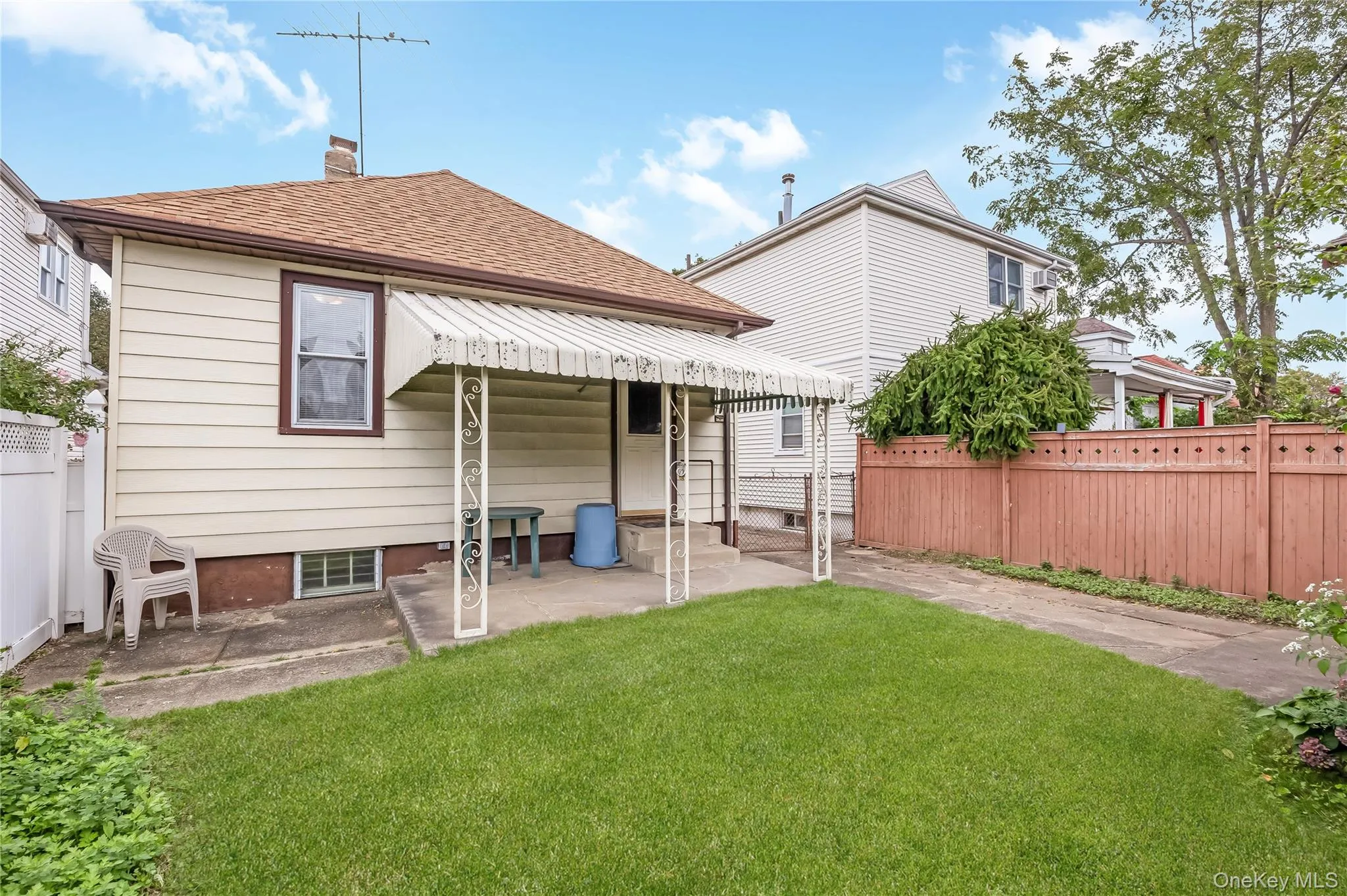 24448 88th Drive, New York, NY, 2 Bedrooms Bedrooms, 8 Rooms Rooms,2 BathroomsBathrooms,Residential,For Rent,88th,0,1054053 24448 88th Drive, New York, NY, 2 Bedrooms Bedrooms, 8 Rooms Rooms,2 BathroomsBathrooms,Residential,For Rent,88th,0,1054053
