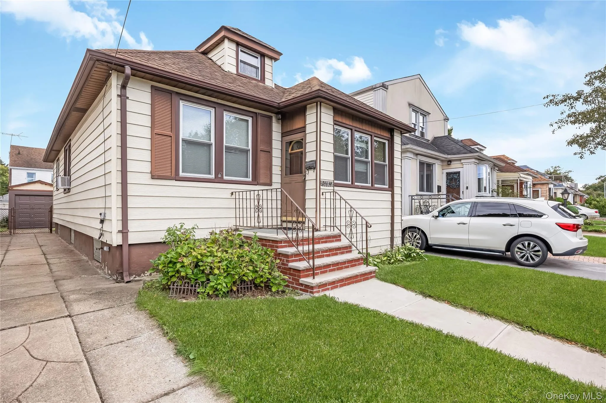 24448 88th Drive, New York, NY, 2 Bedrooms Bedrooms, 8 Rooms Rooms,2 BathroomsBathrooms,Residential,For Rent,88th,0,1054053 24448 88th Drive, New York, NY, 2 Bedrooms Bedrooms, 8 Rooms Rooms,2 BathroomsBathrooms,Residential,For Rent,88th,0,1054053