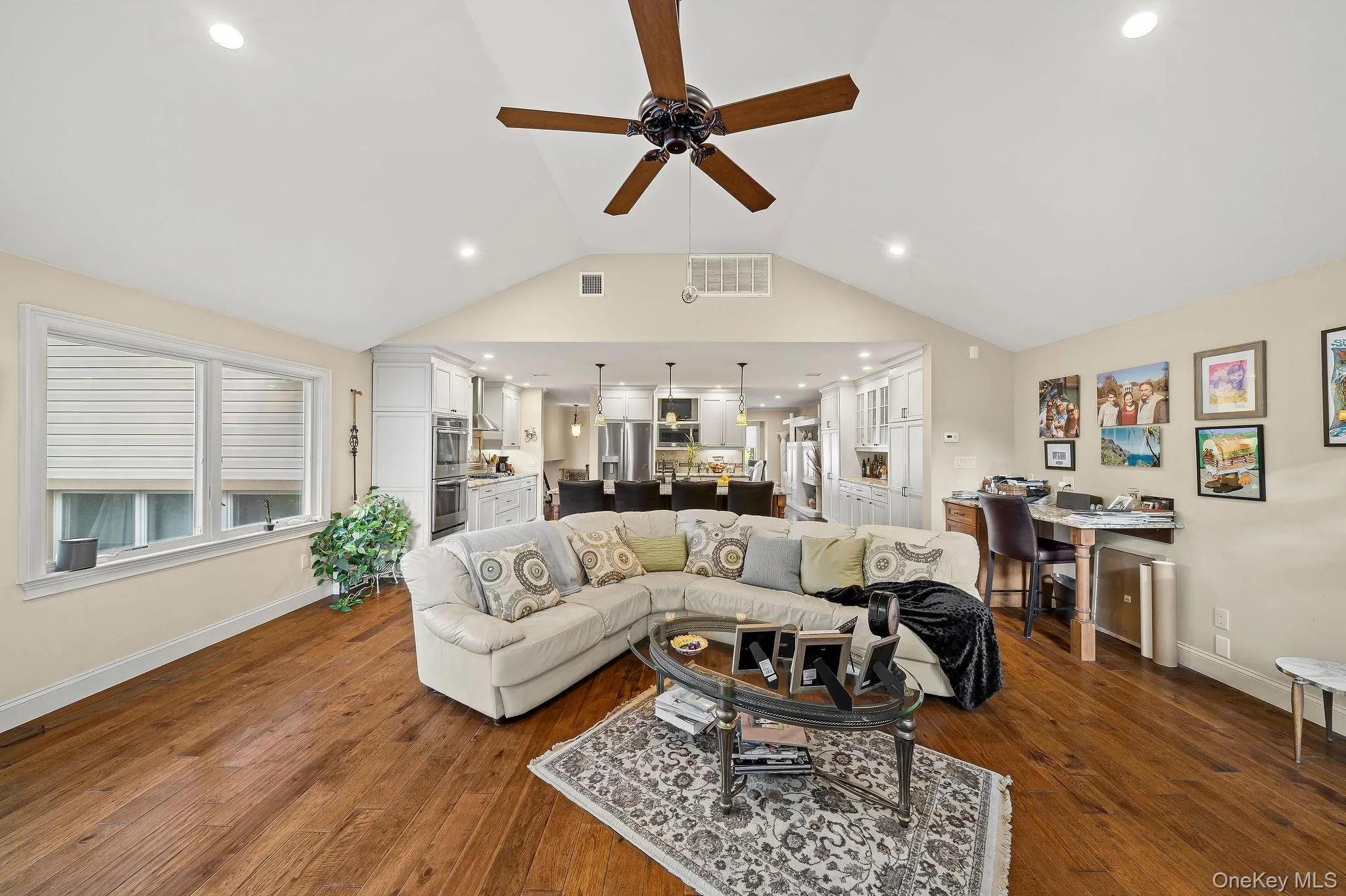 14 Kay Street, Oyster Bay, NY, 3 Bedrooms Bedrooms, 7 Rooms Rooms,2 BathroomsBathrooms,Residential,For Rent,Kay,0,1054054 14 Kay Street, Oyster Bay, NY, 3 Bedrooms Bedrooms, 7 Rooms Rooms,2 BathroomsBathrooms,Residential,For Rent,Kay,0,1054054