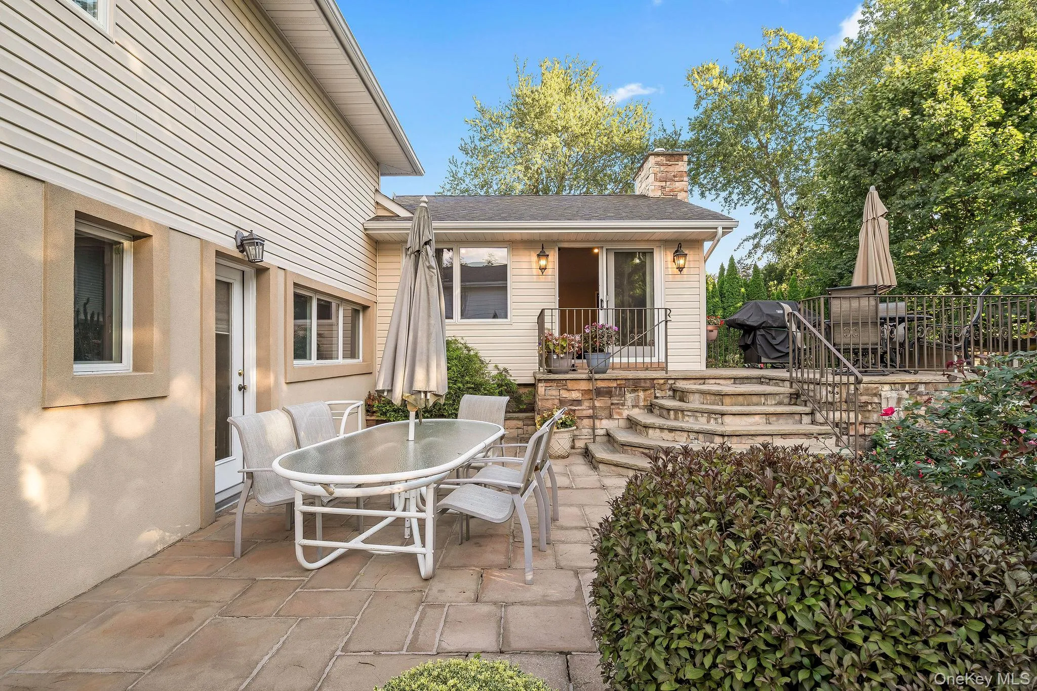 14 Kay Street, Oyster Bay, NY, 3 Bedrooms Bedrooms, 7 Rooms Rooms,2 BathroomsBathrooms,Residential,For Rent,Kay,0,1054054 14 Kay Street, Oyster Bay, NY, 3 Bedrooms Bedrooms, 7 Rooms Rooms,2 BathroomsBathrooms,Residential,For Rent,Kay,0,1054054
