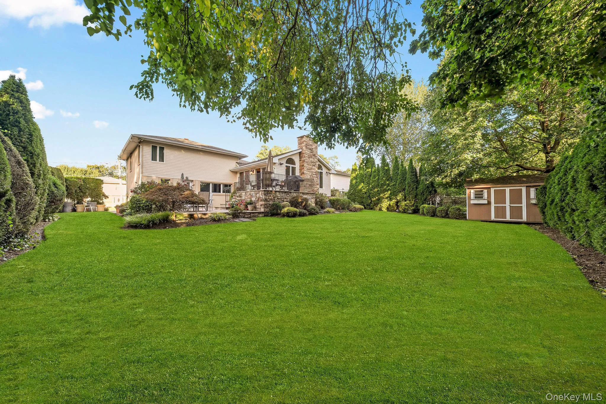 14 Kay Street, Oyster Bay, NY, 3 Bedrooms Bedrooms, 7 Rooms Rooms,2 BathroomsBathrooms,Residential,For Rent,Kay,0,1054054 14 Kay Street, Oyster Bay, NY, 3 Bedrooms Bedrooms, 7 Rooms Rooms,2 BathroomsBathrooms,Residential,For Rent,Kay,0,1054054