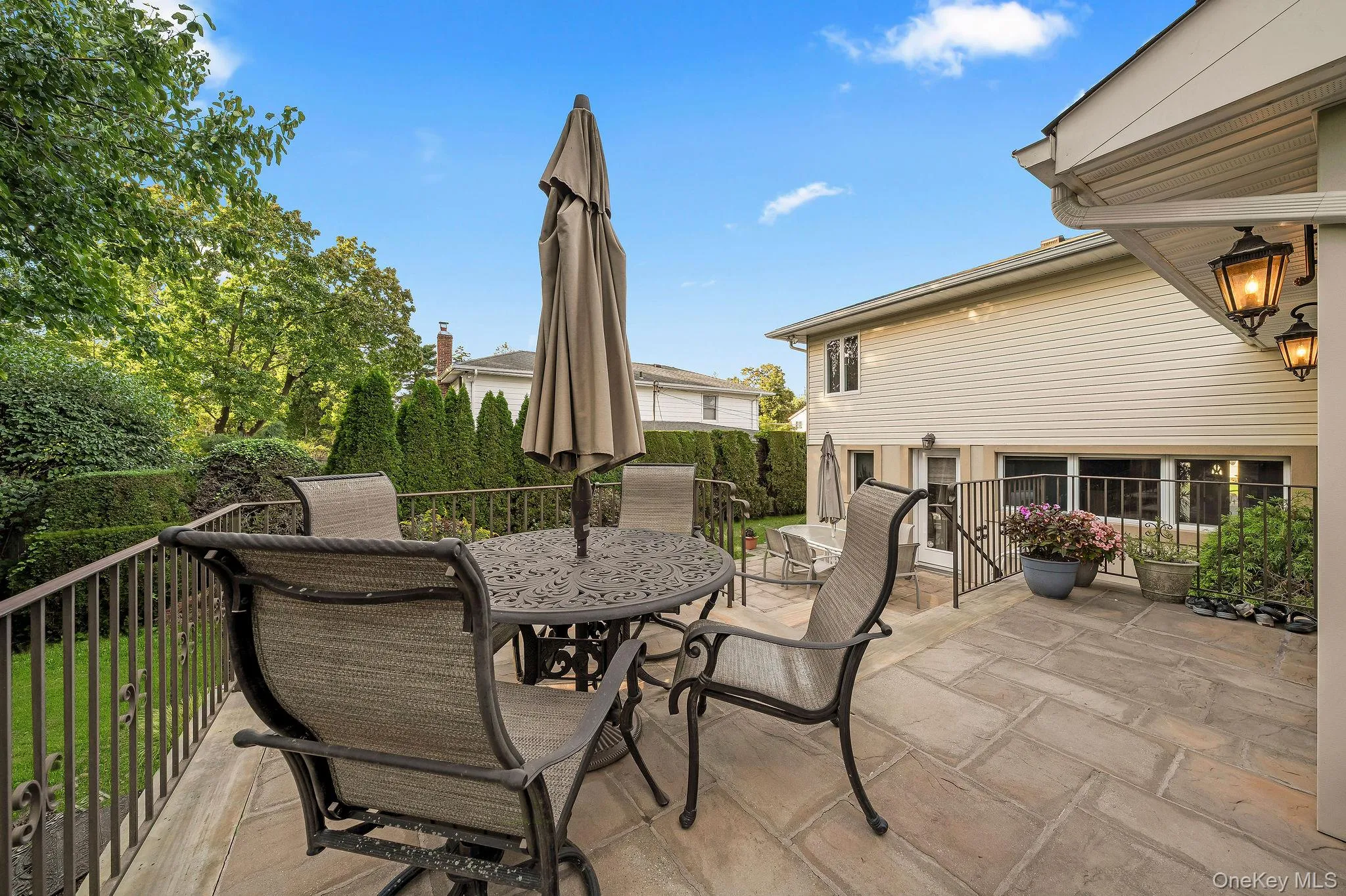 14 Kay Street, Oyster Bay, NY, 3 Bedrooms Bedrooms, 7 Rooms Rooms,2 BathroomsBathrooms,Residential,For Rent,Kay,0,1054054 14 Kay Street, Oyster Bay, NY, 3 Bedrooms Bedrooms, 7 Rooms Rooms,2 BathroomsBathrooms,Residential,For Rent,Kay,0,1054054