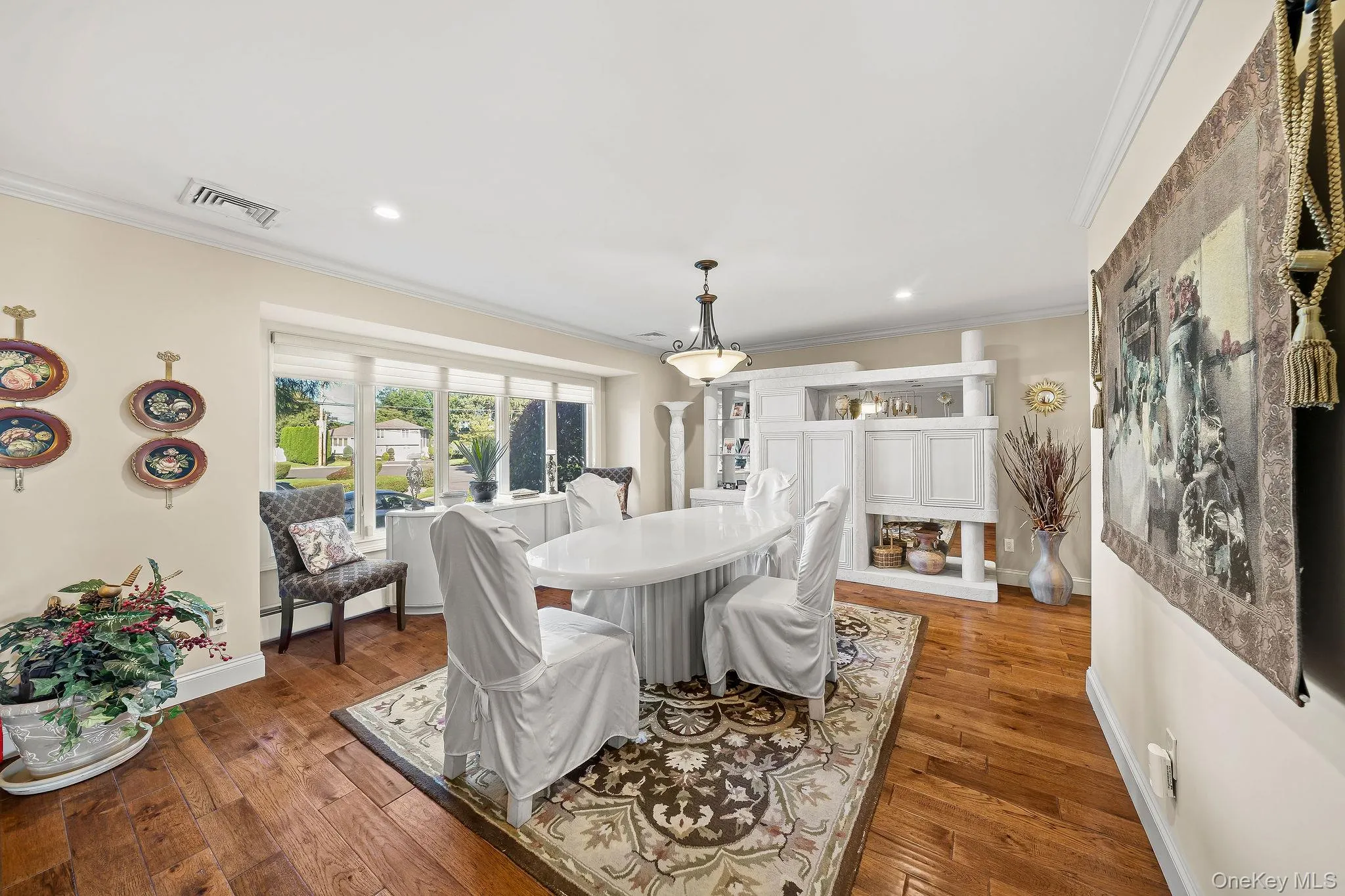 14 Kay Street, Oyster Bay, NY, 3 Bedrooms Bedrooms, 7 Rooms Rooms,2 BathroomsBathrooms,Residential,For Rent,Kay,0,1054054 14 Kay Street, Oyster Bay, NY, 3 Bedrooms Bedrooms, 7 Rooms Rooms,2 BathroomsBathrooms,Residential,For Rent,Kay,0,1054054