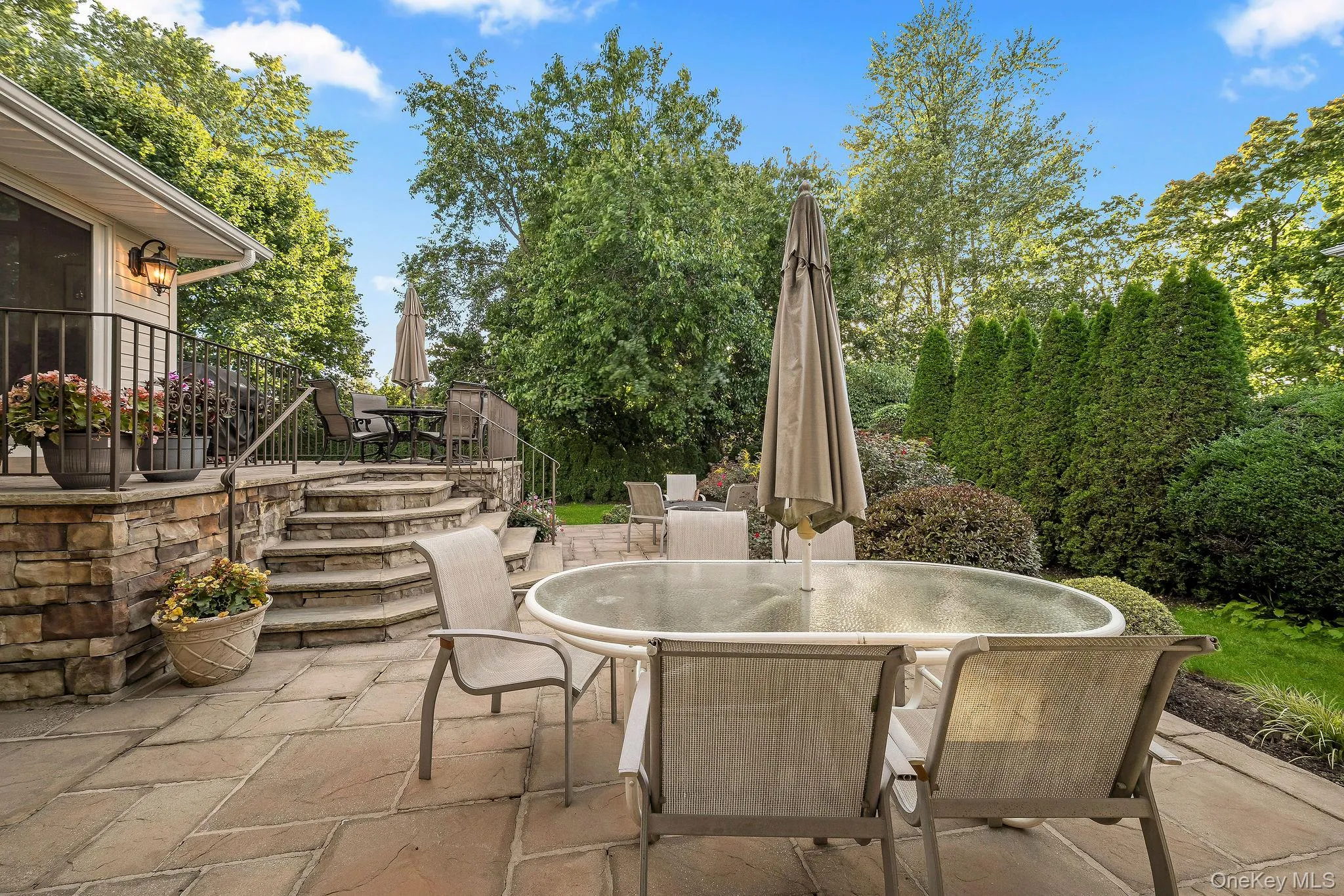 14 Kay Street, Oyster Bay, NY, 3 Bedrooms Bedrooms, 7 Rooms Rooms,2 BathroomsBathrooms,Residential,For Rent,Kay,0,1054054 14 Kay Street, Oyster Bay, NY, 3 Bedrooms Bedrooms, 7 Rooms Rooms,2 BathroomsBathrooms,Residential,For Rent,Kay,0,1054054