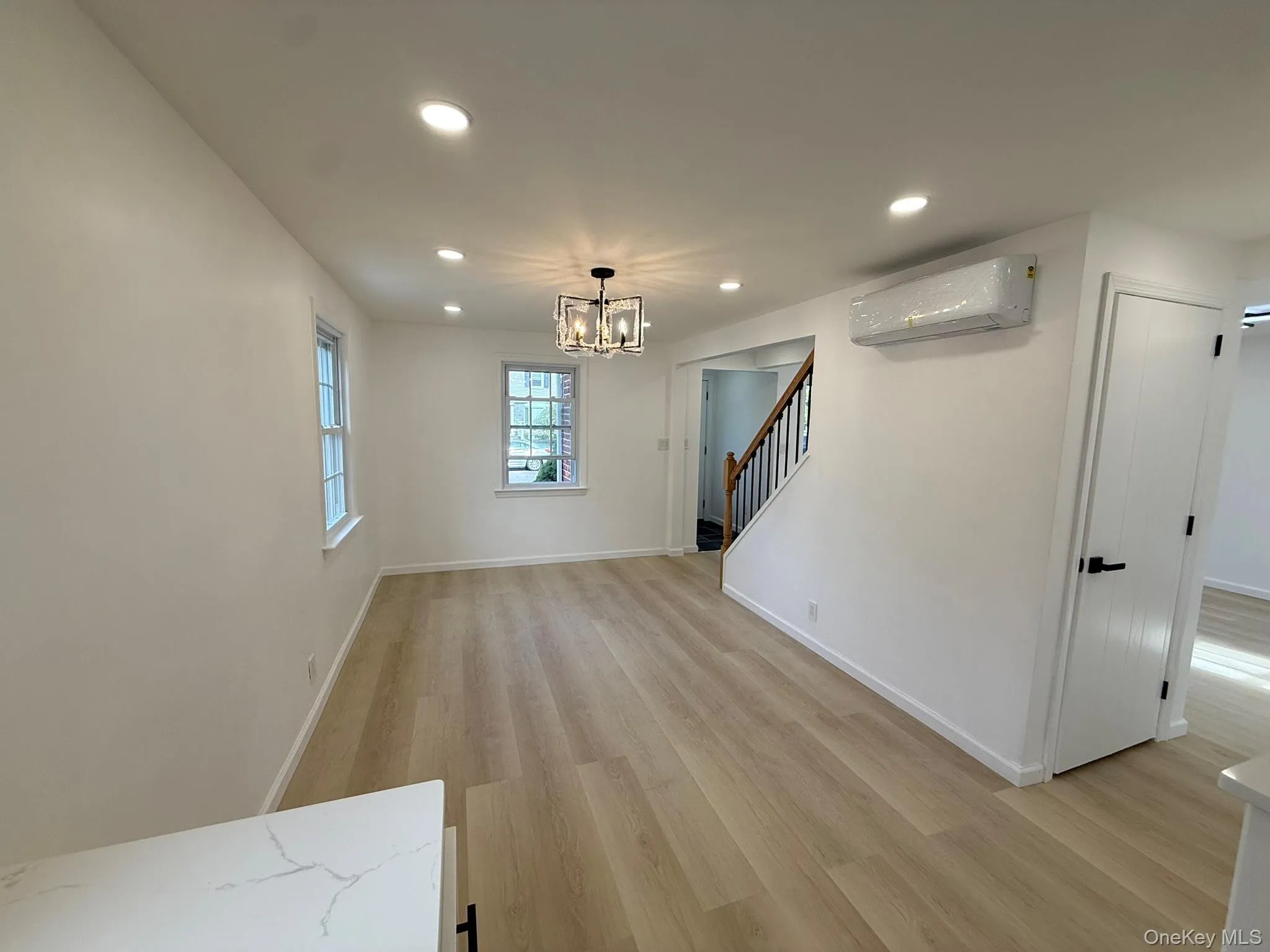 375 Latham Road, North Hempstead, NY, 3 Bedrooms Bedrooms, 6 Rooms Rooms,2 BathroomsBathrooms,Residential,For Rent,Latham,0,1054055 375 Latham Road, North Hempstead, NY, 3 Bedrooms Bedrooms, 6 Rooms Rooms,2 BathroomsBathrooms,Residential,For Rent,Latham,0,1054055