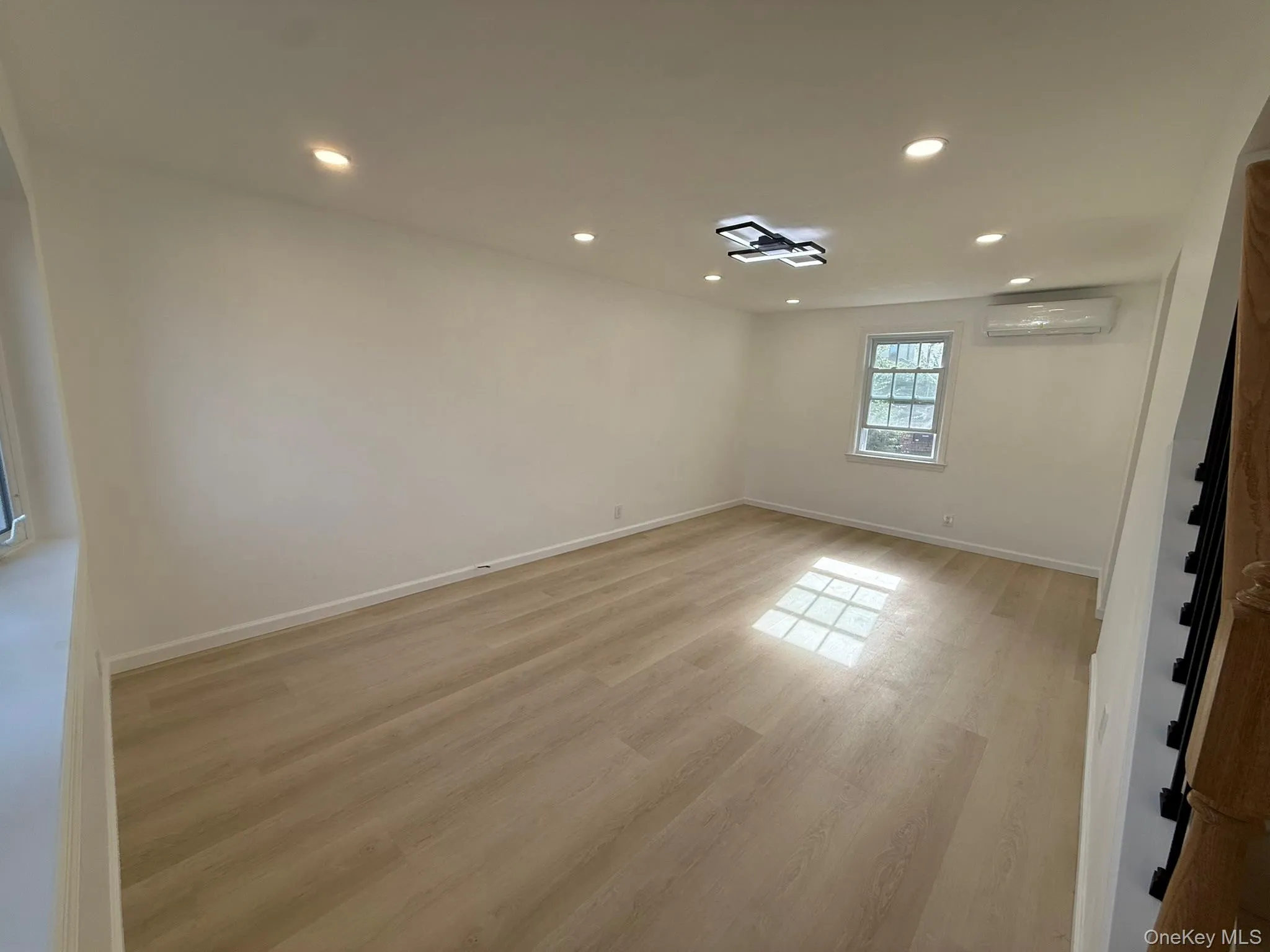 375 Latham Road, North Hempstead, NY, 3 Bedrooms Bedrooms, 6 Rooms Rooms,2 BathroomsBathrooms,Residential,For Rent,Latham,0,1054055 375 Latham Road, North Hempstead, NY, 3 Bedrooms Bedrooms, 6 Rooms Rooms,2 BathroomsBathrooms,Residential,For Rent,Latham,0,1054055