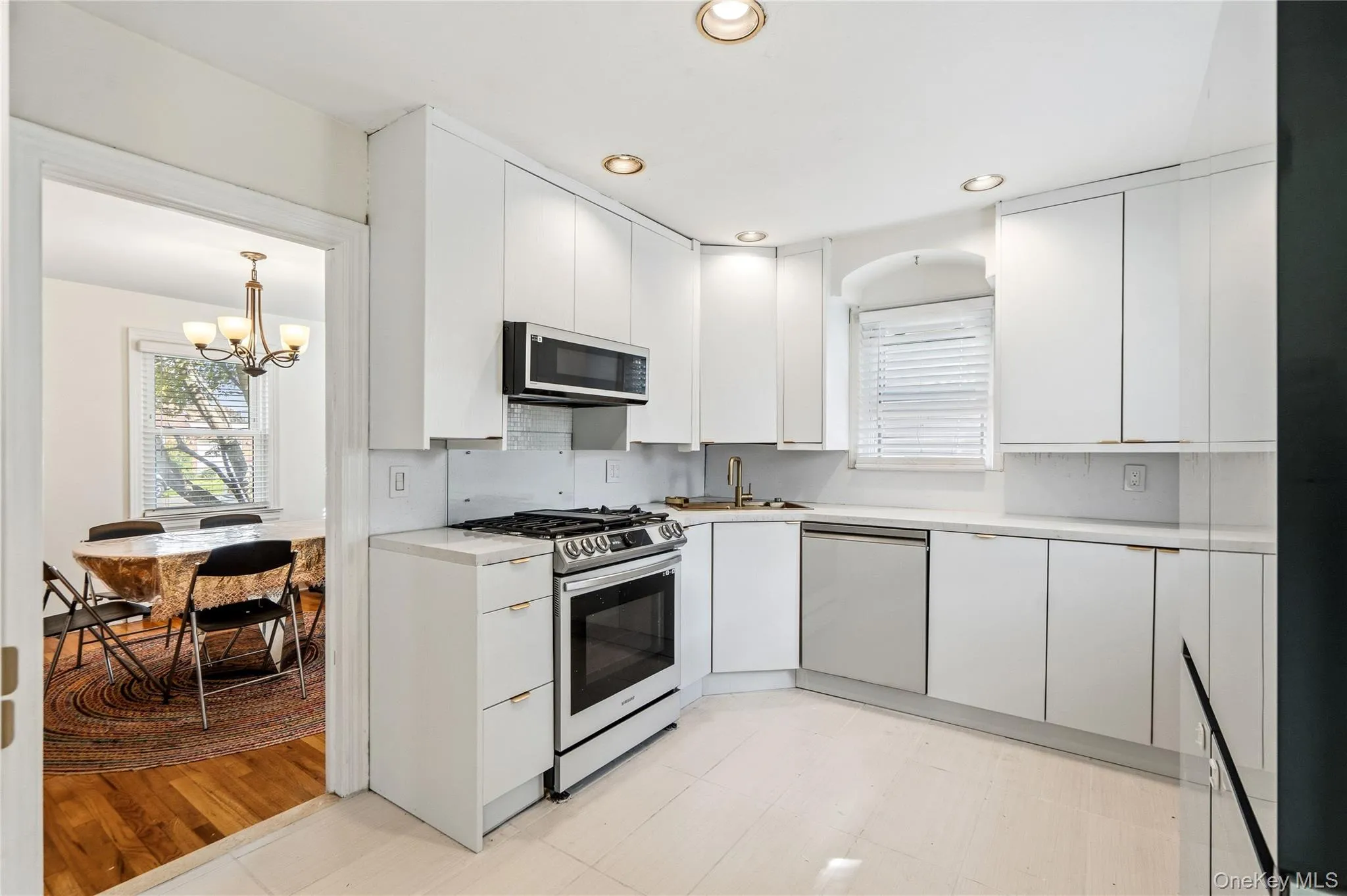173 2nd Street, Oyster Bay, NY, 3 Bedrooms Bedrooms, 7 Rooms Rooms,2 BathroomsBathrooms,Residential,For Rent,2nd,0,1054063 173 2nd Street, Oyster Bay, NY, 3 Bedrooms Bedrooms, 7 Rooms Rooms,2 BathroomsBathrooms,Residential,For Rent,2nd,0,1054063