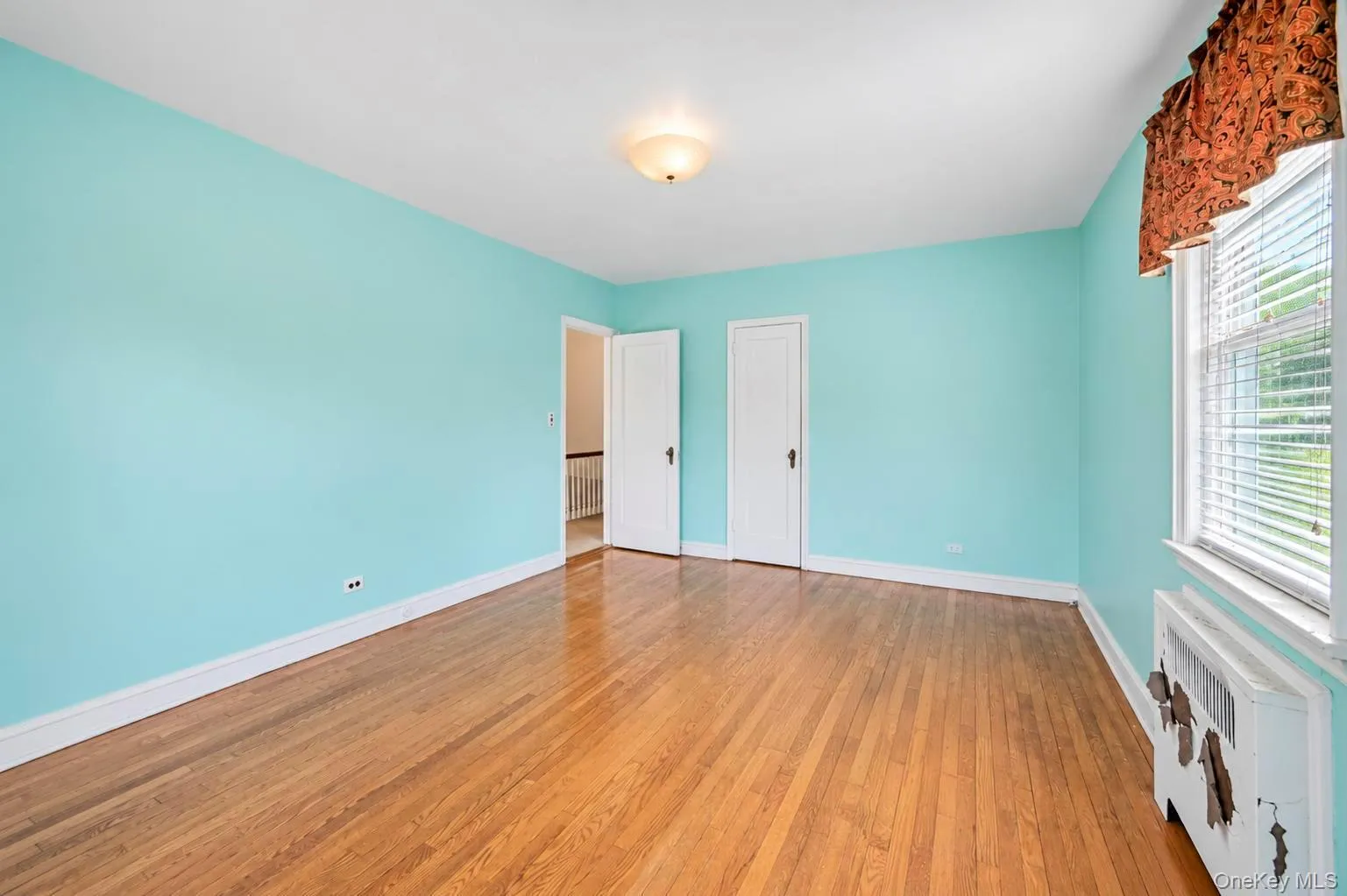 1845 Hering Avenue, New York, NY, 3 Bedrooms Bedrooms, 6 Rooms Rooms,2 BathroomsBathrooms,Residential,For Rent,Hering,0,1054064 1845 Hering Avenue, New York, NY, 3 Bedrooms Bedrooms, 6 Rooms Rooms,2 BathroomsBathrooms,Residential,For Rent,Hering,0,1054064