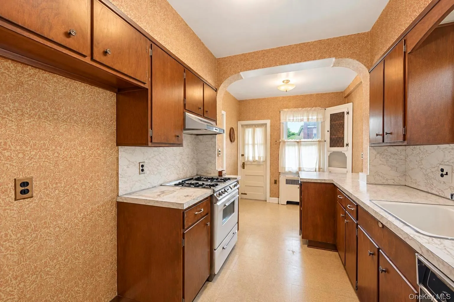 1845 Hering Avenue, New York, NY, 3 Bedrooms Bedrooms, 6 Rooms Rooms,2 BathroomsBathrooms,Residential,For Rent,Hering,0,1054064 1845 Hering Avenue, New York, NY, 3 Bedrooms Bedrooms, 6 Rooms Rooms,2 BathroomsBathrooms,Residential,For Rent,Hering,0,1054064