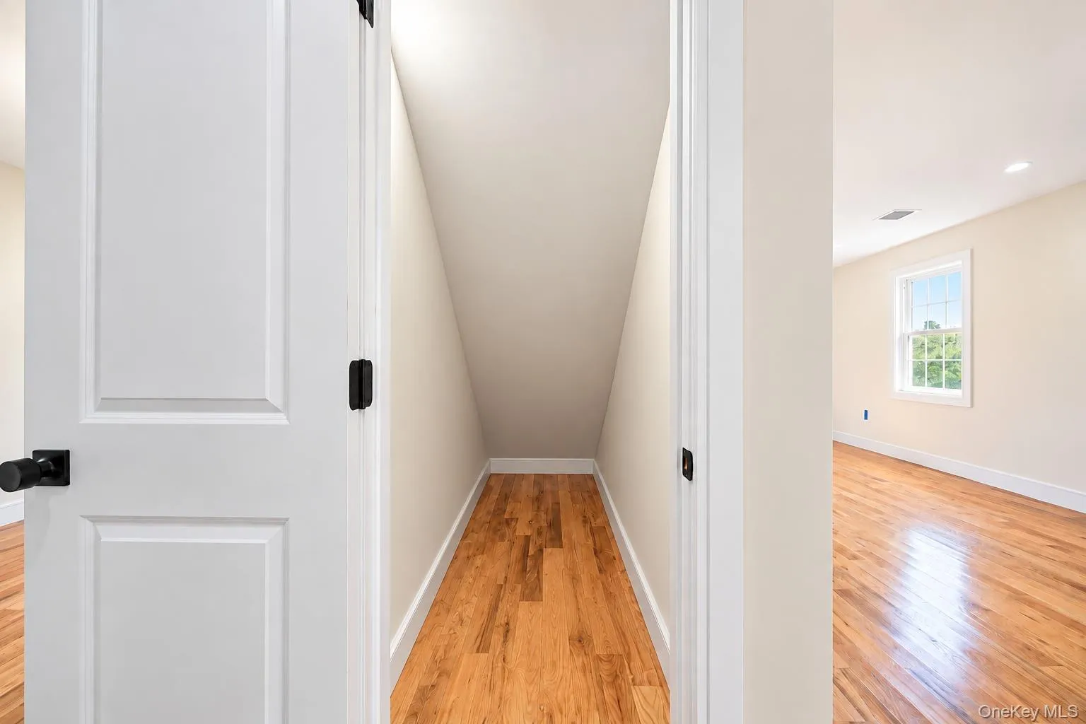 18 Sportsmans Avenue, Hempstead, NY, 4 Bedrooms Bedrooms, 9 Rooms Rooms,3 BathroomsBathrooms,Residential,For Rent,Sportsmans,0,1054065 18 Sportsmans Avenue, Hempstead, NY, 4 Bedrooms Bedrooms, 9 Rooms Rooms,3 BathroomsBathrooms,Residential,For Rent,Sportsmans,0,1054065