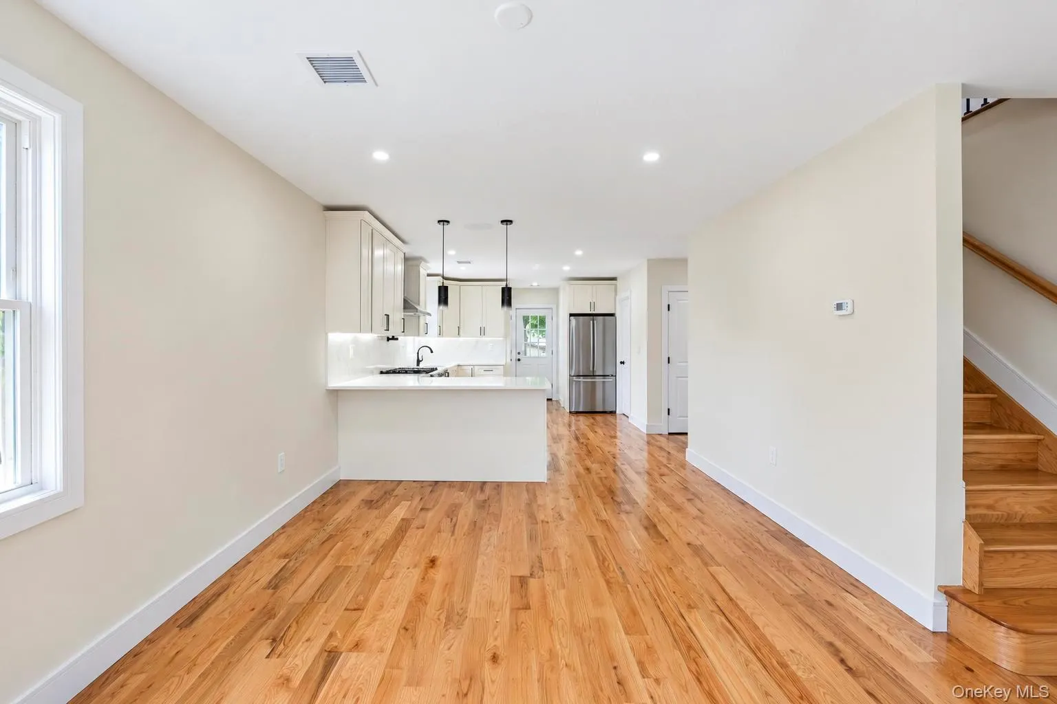 18 Sportsmans Avenue, Hempstead, NY, 4 Bedrooms Bedrooms, 9 Rooms Rooms,3 BathroomsBathrooms,Residential,For Rent,Sportsmans,0,1054065 18 Sportsmans Avenue, Hempstead, NY, 4 Bedrooms Bedrooms, 9 Rooms Rooms,3 BathroomsBathrooms,Residential,For Rent,Sportsmans,0,1054065