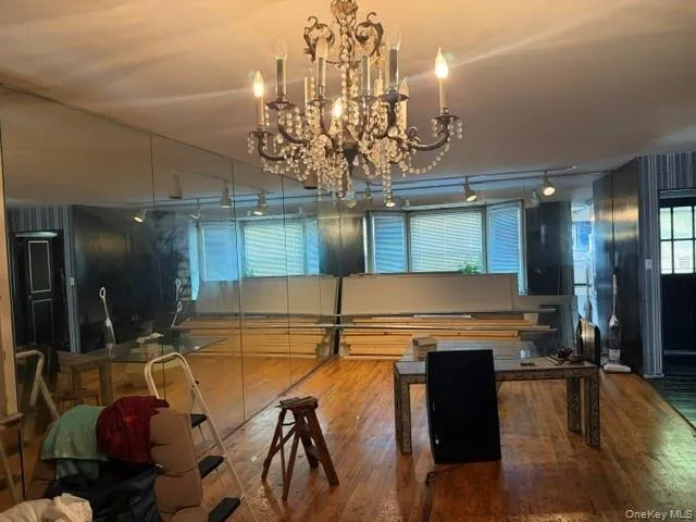 6275 Douglaston Parkway, New York, NY, 4 Bedrooms Bedrooms, 7 Rooms Rooms,2 BathroomsBathrooms,Residential,For Rent,Douglaston,0,1054068 6275 Douglaston Parkway, New York, NY, 4 Bedrooms Bedrooms, 7 Rooms Rooms,2 BathroomsBathrooms,Residential,For Rent,Douglaston,0,1054068