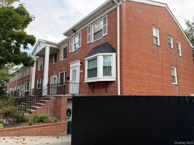 6275 Douglaston Parkway, New York, NY, 4 Bedrooms Bedrooms, 7 Rooms Rooms,2 BathroomsBathrooms,Residential,For Rent,Douglaston,0,1054068 6275 Douglaston Parkway, New York, NY, 4 Bedrooms Bedrooms, 7 Rooms Rooms,2 BathroomsBathrooms,Residential,For Rent,Douglaston,0,1054068