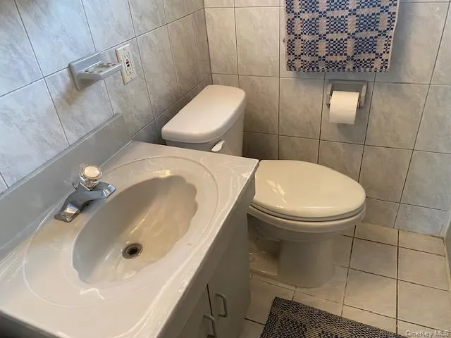 245-70 77th Crescent, New York, NY, 4 Bedrooms Bedrooms, 8 Rooms Rooms,2 BathroomsBathrooms,Residential,For Rent,77th,0,1054069 245-70 77th Crescent, New York, NY, 4 Bedrooms Bedrooms, 8 Rooms Rooms,2 BathroomsBathrooms,Residential,For Rent,77th,0,1054069
