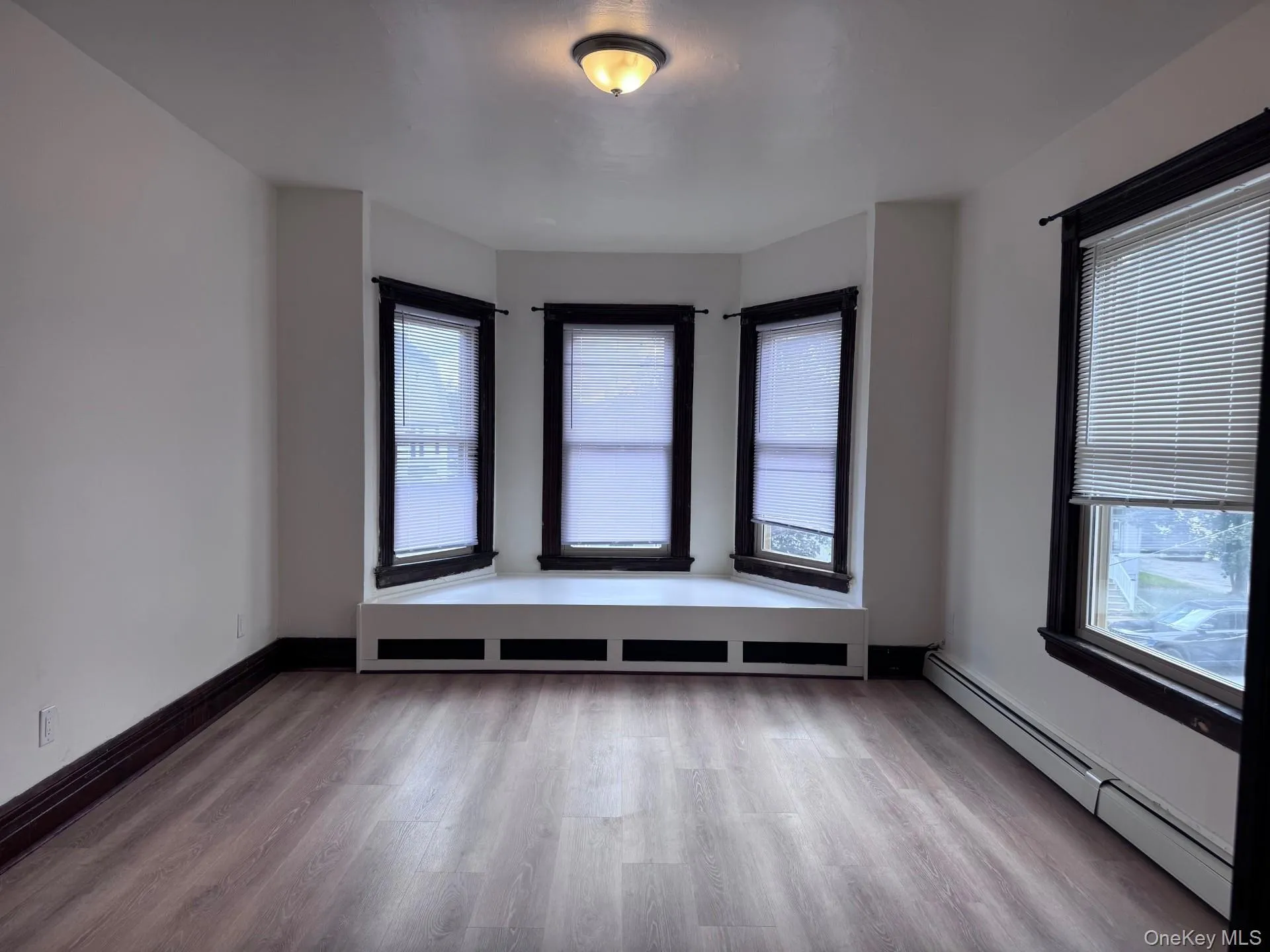 41 Lagrange Avenue, Poughkeepsie (town), NY, 3 Bedroom Bedrooms, 8 Room Rooms,1 BathroomBathrooms,Residential Lease,For Rent,Lagrange,0,1054074 41 Lagrange Avenue, Poughkeepsie (town), NY, 3 Bedroom Bedrooms, 8 Room Rooms,1 BathroomBathrooms,Residential Lease,For Rent,Lagrange,0,1054074