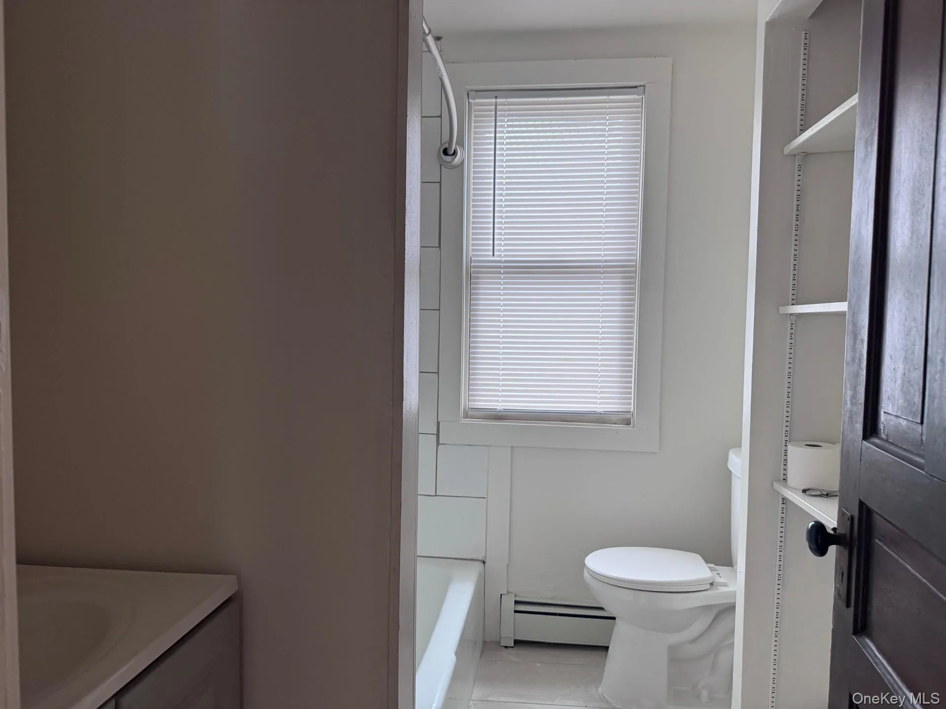 41 Lagrange Avenue, Poughkeepsie (town), NY, 3 Bedroom Bedrooms, 8 Room Rooms,1 BathroomBathrooms,Residential Lease,For Rent,Lagrange,0,1054074 41 Lagrange Avenue, Poughkeepsie (town), NY, 3 Bedroom Bedrooms, 8 Room Rooms,1 BathroomBathrooms,Residential Lease,For Rent,Lagrange,0,1054074