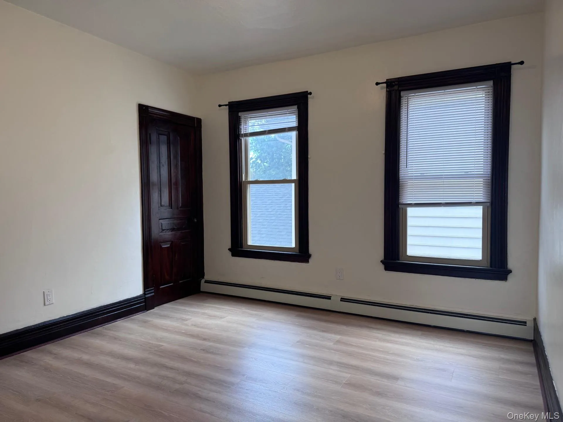 41 Lagrange Avenue, Poughkeepsie (town), NY, 3 Bedroom Bedrooms, 8 Room Rooms,1 BathroomBathrooms,Residential Lease,For Rent,Lagrange,0,1054074 41 Lagrange Avenue, Poughkeepsie (town), NY, 3 Bedroom Bedrooms, 8 Room Rooms,1 BathroomBathrooms,Residential Lease,For Rent,Lagrange,0,1054074