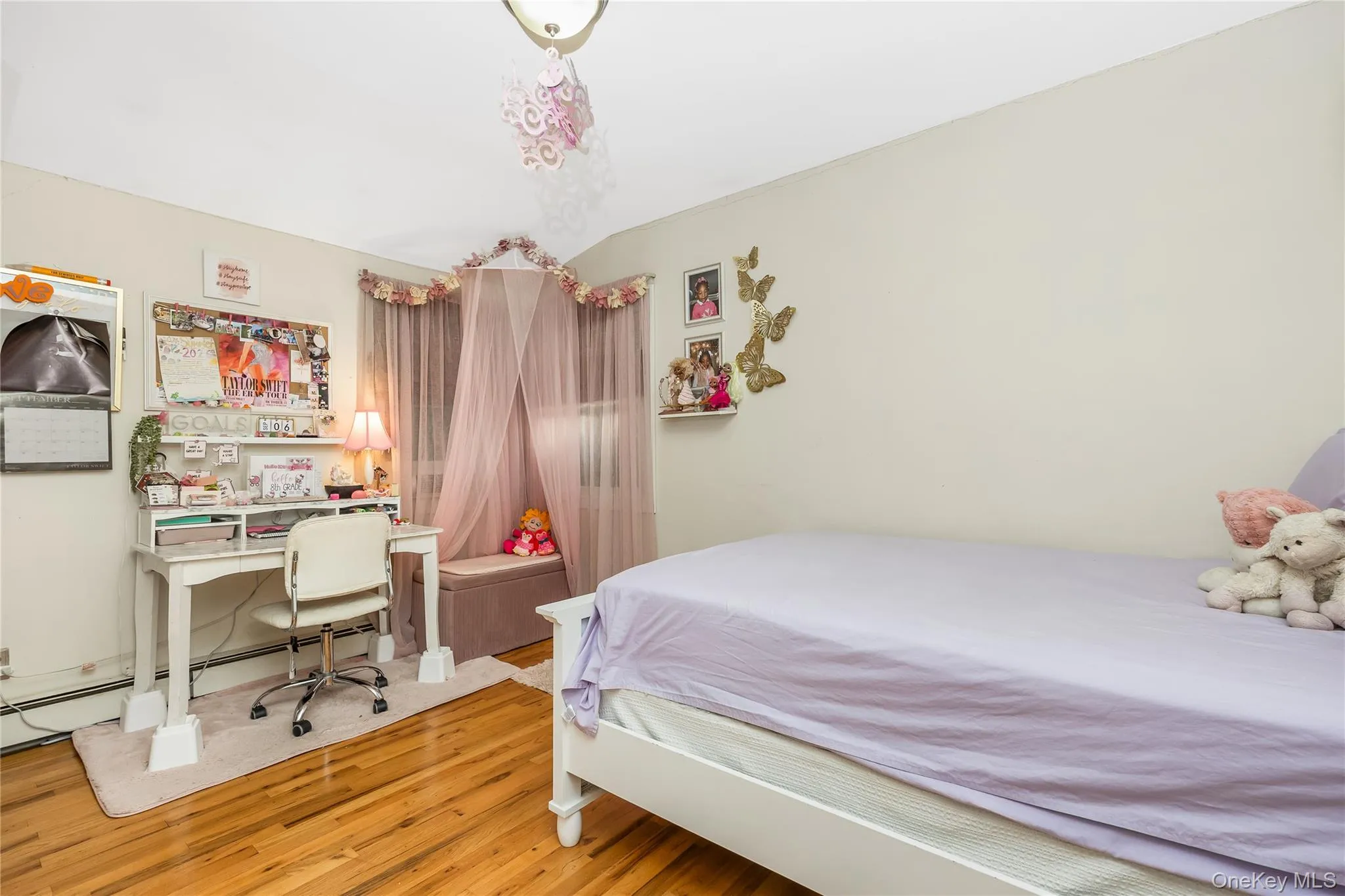 146 Elm Street, Brookhaven, NY, 3 Bedrooms Bedrooms, 7 Rooms Rooms,2 BathroomsBathrooms,Residential,For Rent,Elm,0,1054075 146 Elm Street, Brookhaven, NY, 3 Bedrooms Bedrooms, 7 Rooms Rooms,2 BathroomsBathrooms,Residential,For Rent,Elm,0,1054075
