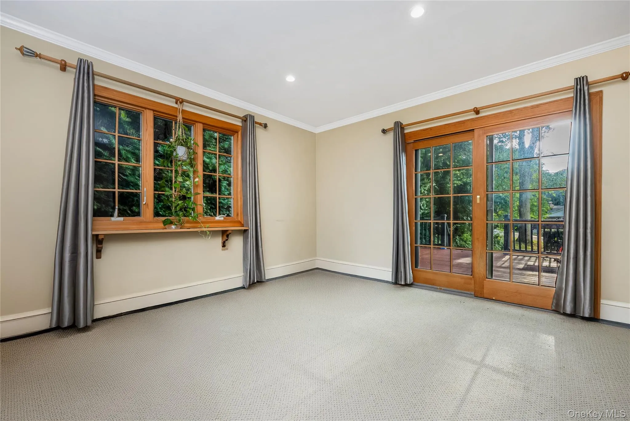146 Elm Street, Brookhaven, NY, 3 Bedrooms Bedrooms, 7 Rooms Rooms,2 BathroomsBathrooms,Residential,For Rent,Elm,0,1054075 146 Elm Street, Brookhaven, NY, 3 Bedrooms Bedrooms, 7 Rooms Rooms,2 BathroomsBathrooms,Residential,For Rent,Elm,0,1054075