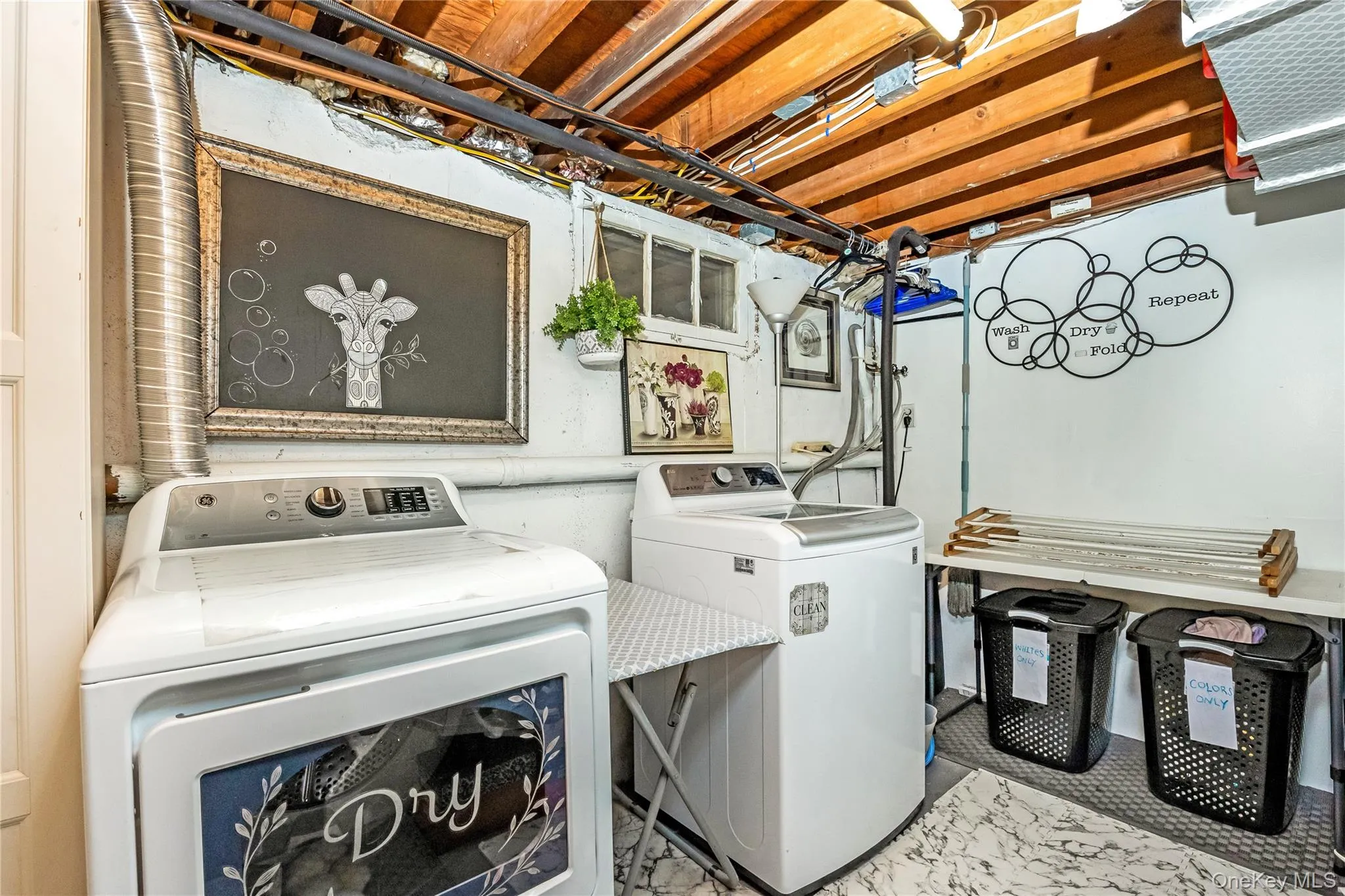 146 Elm Street, Brookhaven, NY, 3 Bedrooms Bedrooms, 7 Rooms Rooms,2 BathroomsBathrooms,Residential,For Rent,Elm,0,1054075 146 Elm Street, Brookhaven, NY, 3 Bedrooms Bedrooms, 7 Rooms Rooms,2 BathroomsBathrooms,Residential,For Rent,Elm,0,1054075