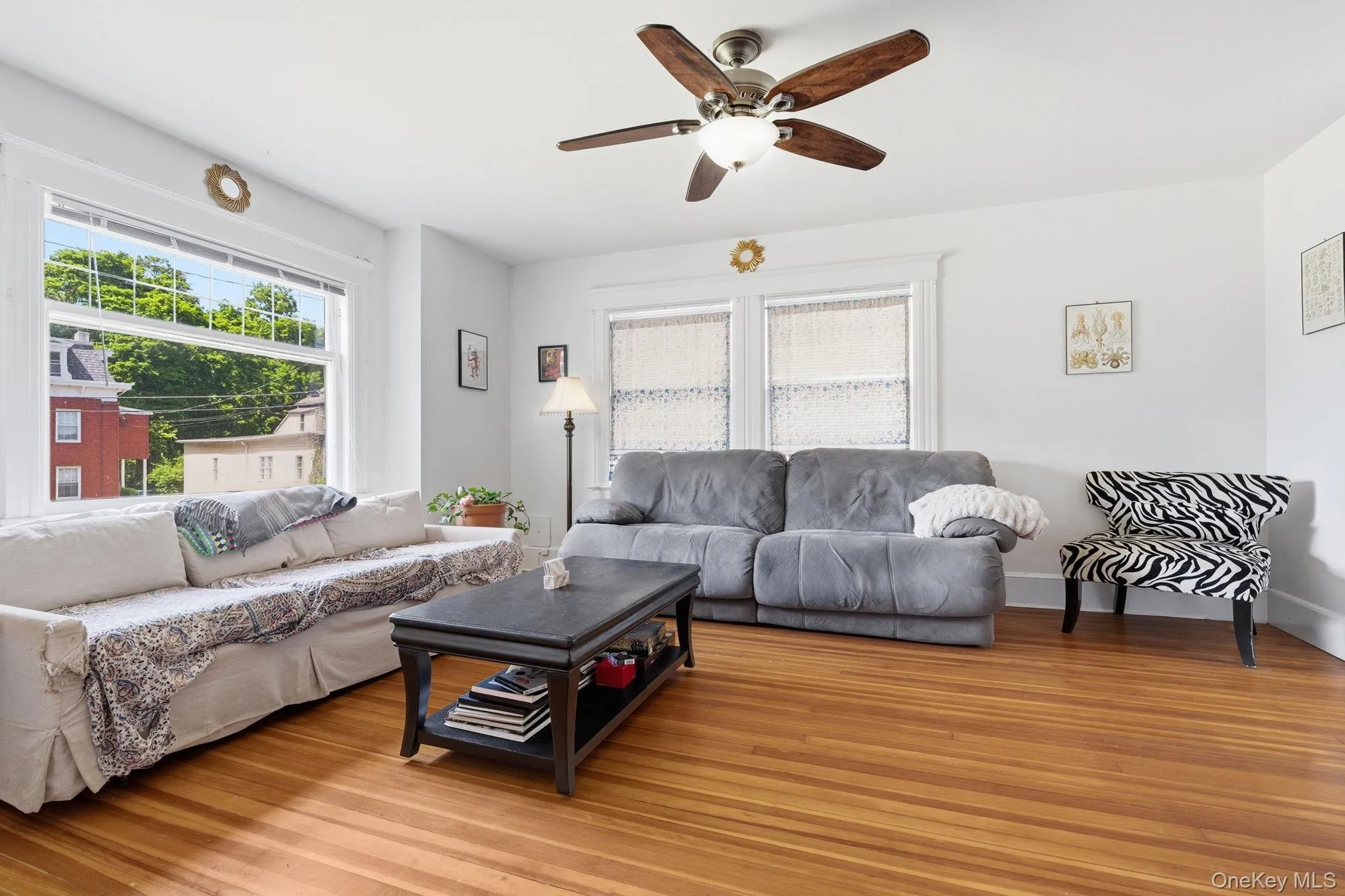 A gracious space for everyday living and entertaining A gracious space for everyday living and entertaining