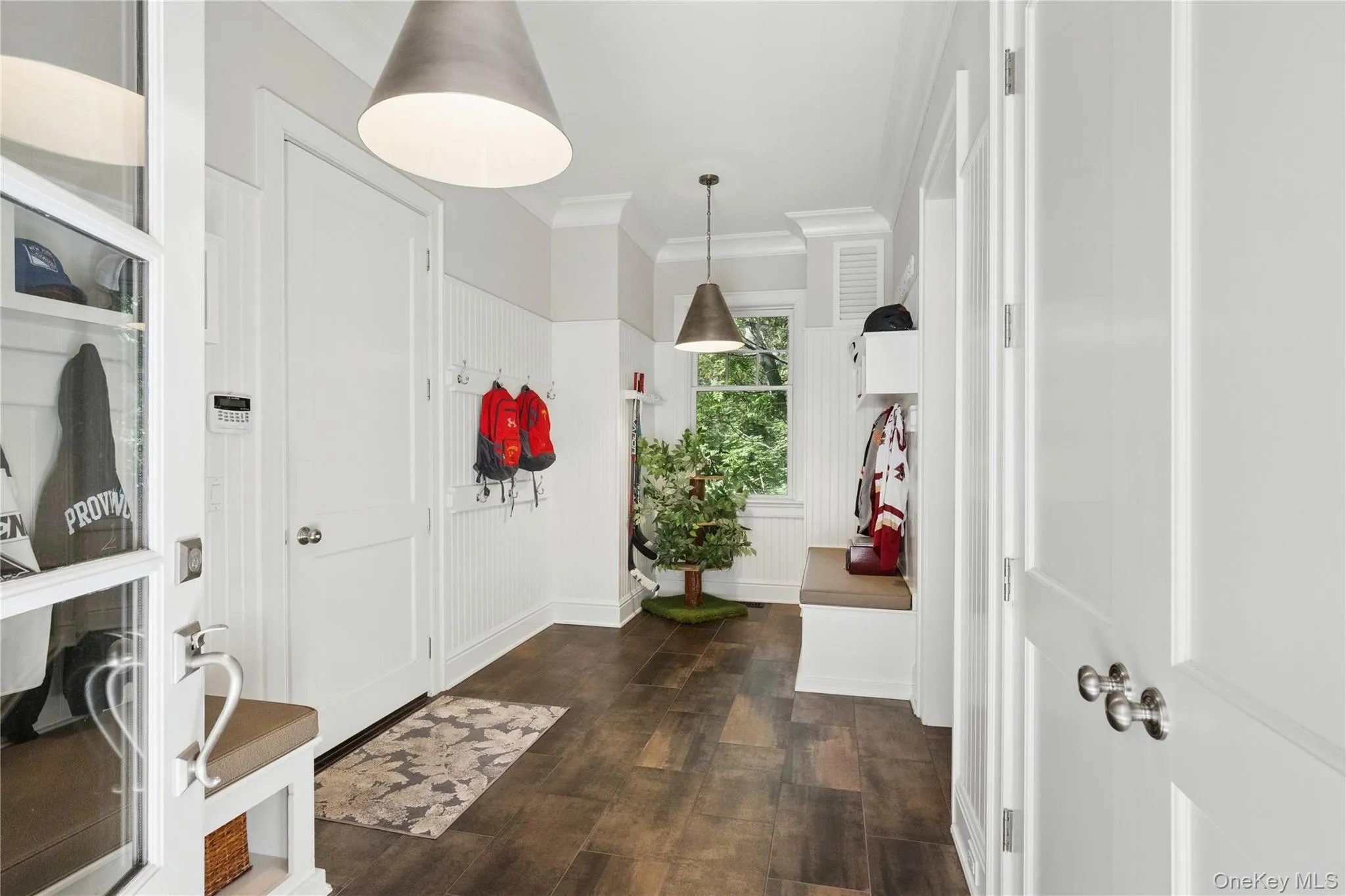 1184 Cove Edge Road, Oyster Bay, NY, 5 Bedrooms Bedrooms, 10 Rooms Rooms,5 BathroomsBathrooms,Residential,For Rent,Cove Edge,0,1054081 1184 Cove Edge Road, Oyster Bay, NY, 5 Bedrooms Bedrooms, 10 Rooms Rooms,5 BathroomsBathrooms,Residential,For Rent,Cove Edge,0,1054081