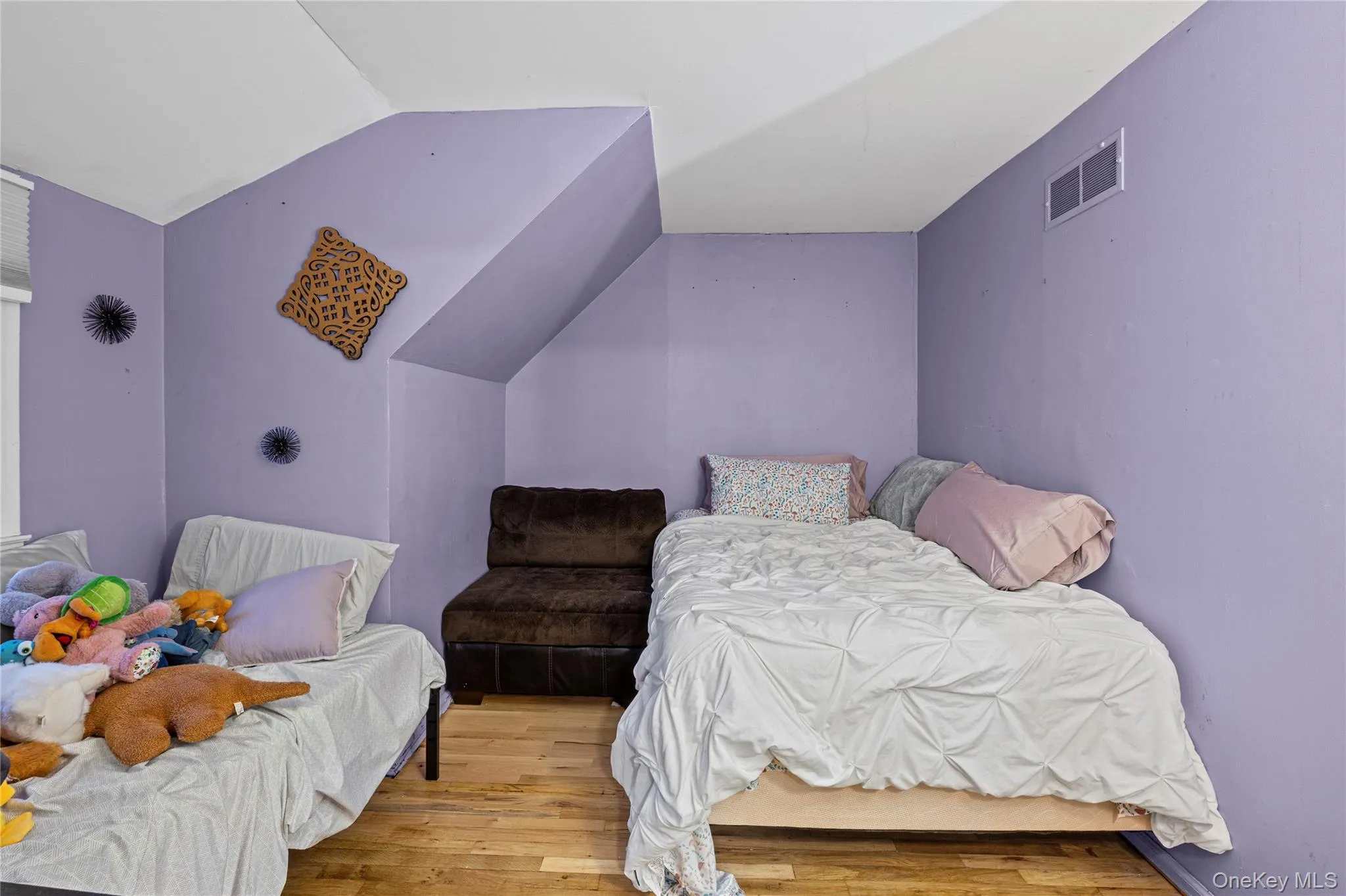 28 Willow Drive, Oyster Bay, NY, 5 Bedrooms Bedrooms, 8 Rooms Rooms,2 BathroomsBathrooms,Residential,For Rent,Willow,0,1054098 28 Willow Drive, Oyster Bay, NY, 5 Bedrooms Bedrooms, 8 Rooms Rooms,2 BathroomsBathrooms,Residential,For Rent,Willow,0,1054098