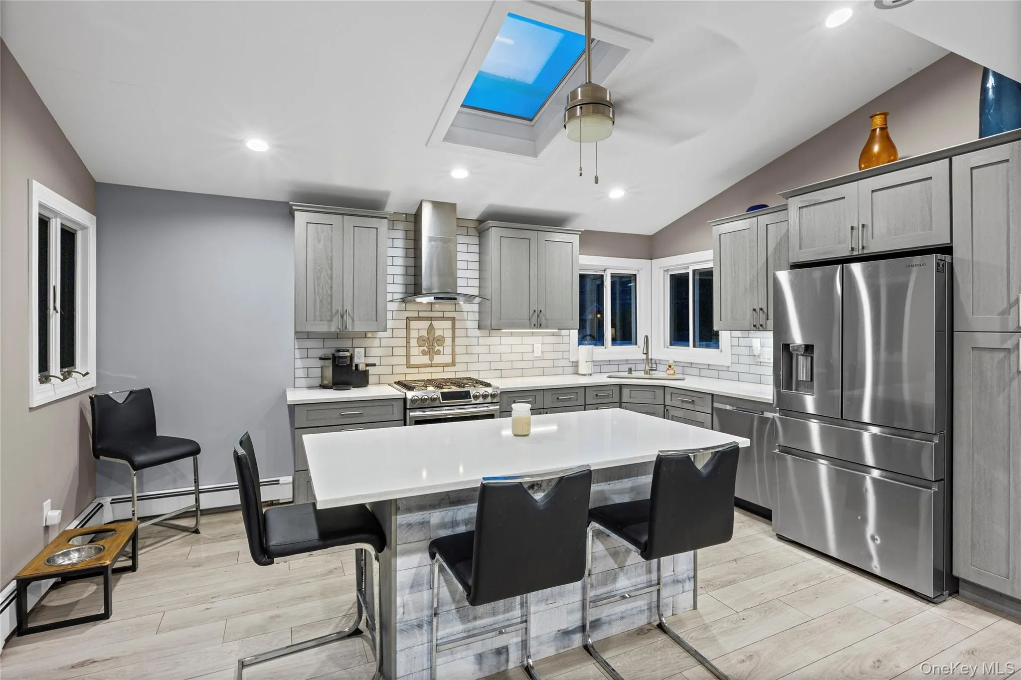 28 Willow Drive, Oyster Bay, NY, 5 Bedrooms Bedrooms, 8 Rooms Rooms,2 BathroomsBathrooms,Residential,For Rent,Willow,0,1054098 28 Willow Drive, Oyster Bay, NY, 5 Bedrooms Bedrooms, 8 Rooms Rooms,2 BathroomsBathrooms,Residential,For Rent,Willow,0,1054098