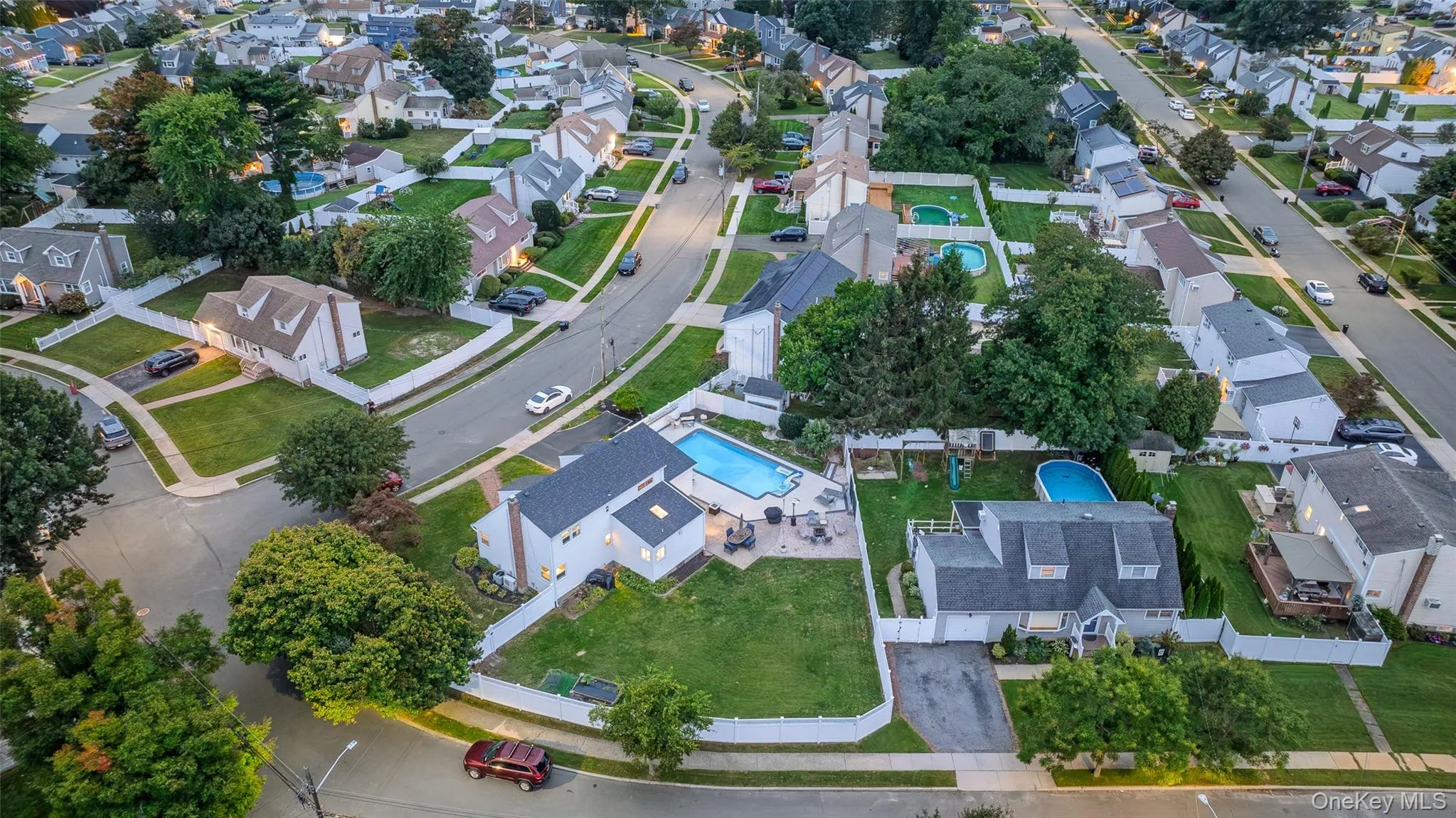 28 Willow Drive, Oyster Bay, NY, 5 Bedrooms Bedrooms, 8 Rooms Rooms,2 BathroomsBathrooms,Residential,For Rent,Willow,0,1054098 28 Willow Drive, Oyster Bay, NY, 5 Bedrooms Bedrooms, 8 Rooms Rooms,2 BathroomsBathrooms,Residential,For Rent,Willow,0,1054098
