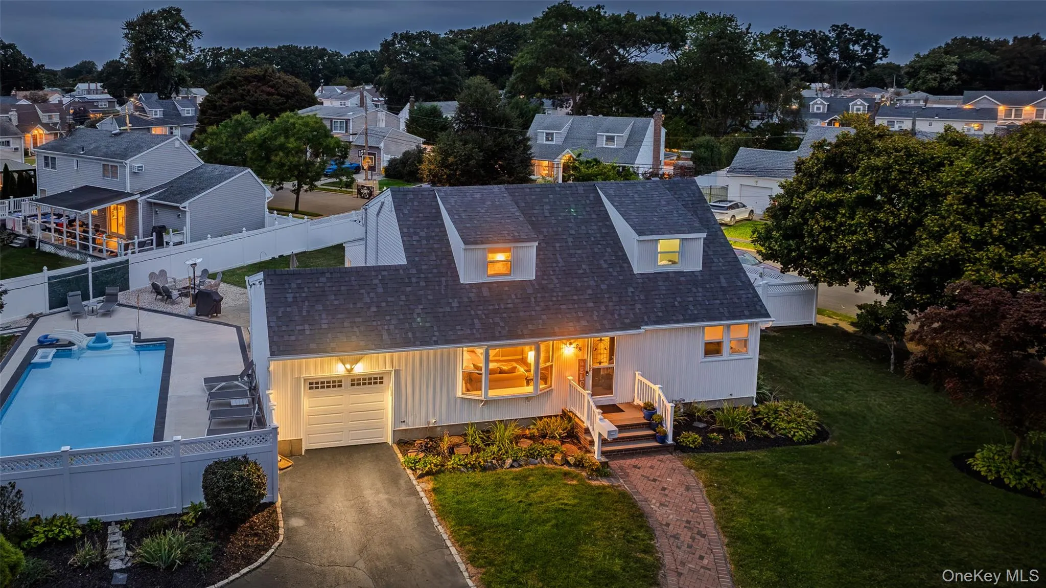 28 Willow Drive, Oyster Bay, NY, 5 Bedrooms Bedrooms, 8 Rooms Rooms,2 BathroomsBathrooms,Residential,For Rent,Willow,0,1054098 28 Willow Drive, Oyster Bay, NY, 5 Bedrooms Bedrooms, 8 Rooms Rooms,2 BathroomsBathrooms,Residential,For Rent,Willow,0,1054098