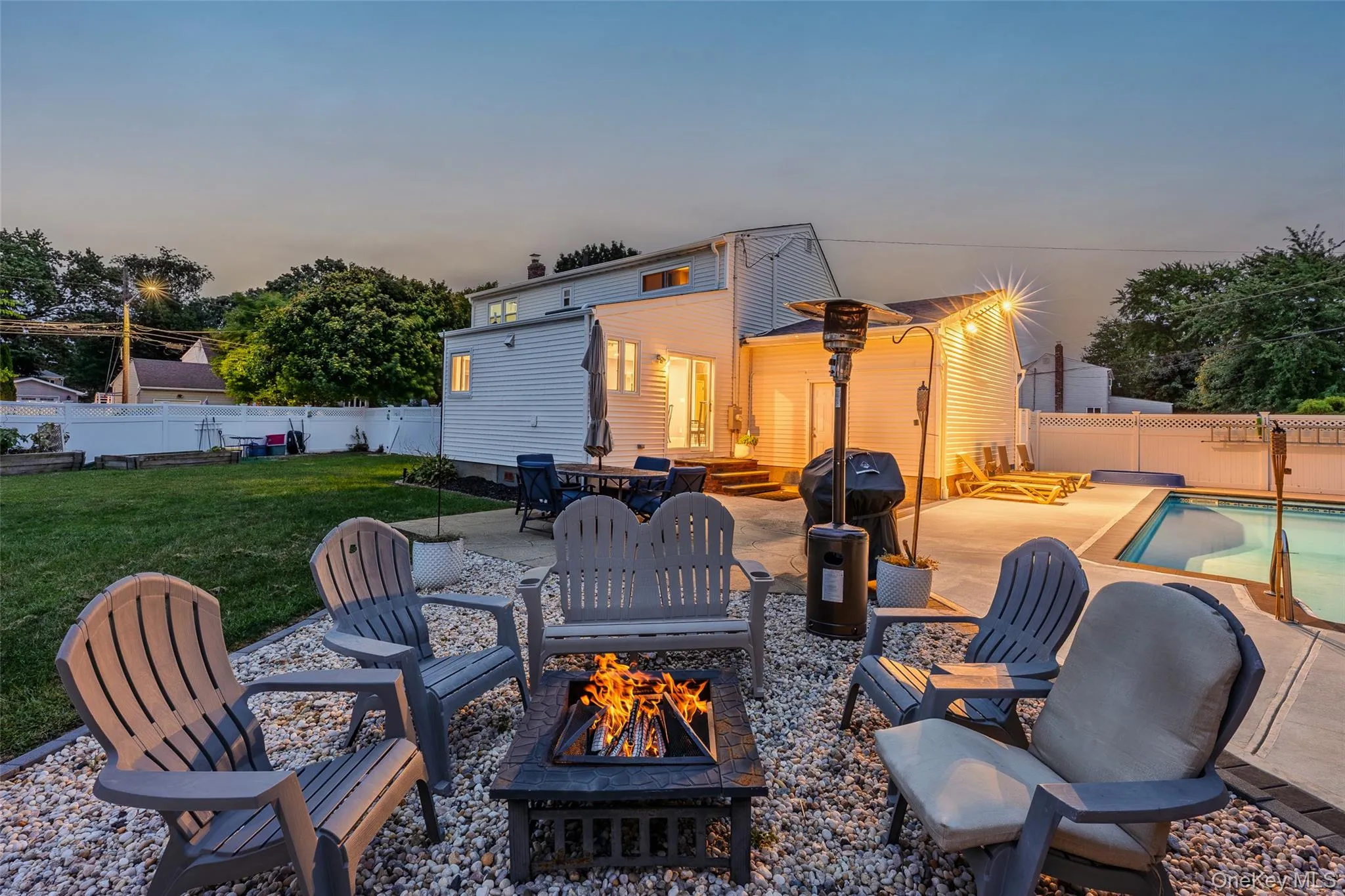 28 Willow Drive, Oyster Bay, NY, 5 Bedrooms Bedrooms, 8 Rooms Rooms,2 BathroomsBathrooms,Residential,For Rent,Willow,0,1054098 28 Willow Drive, Oyster Bay, NY, 5 Bedrooms Bedrooms, 8 Rooms Rooms,2 BathroomsBathrooms,Residential,For Rent,Willow,0,1054098