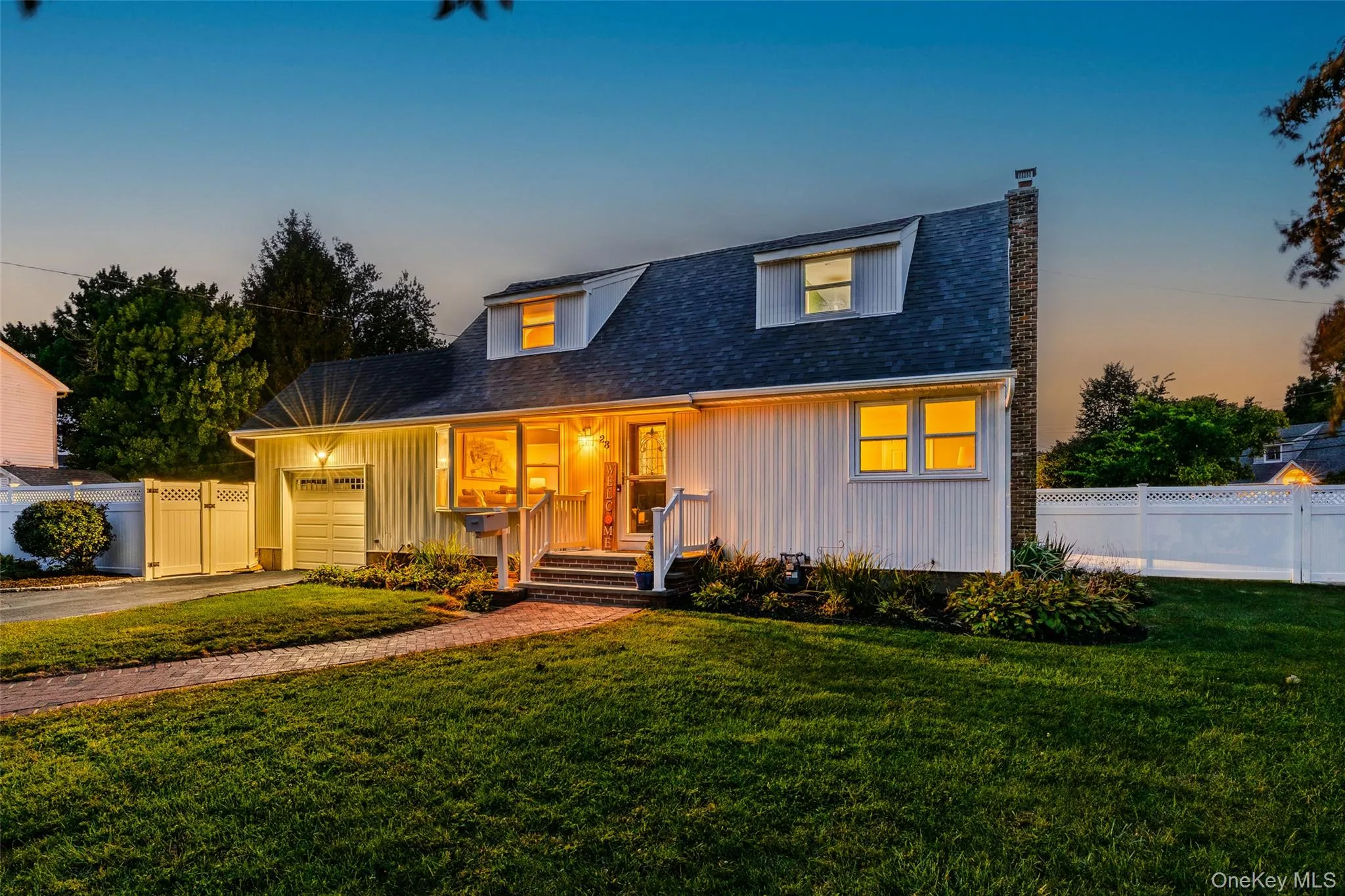 28 Willow Drive, Oyster Bay, NY, 5 Bedrooms Bedrooms, 8 Rooms Rooms,2 BathroomsBathrooms,Residential,For Rent,Willow,0,1054098 28 Willow Drive, Oyster Bay, NY, 5 Bedrooms Bedrooms, 8 Rooms Rooms,2 BathroomsBathrooms,Residential,For Rent,Willow,0,1054098