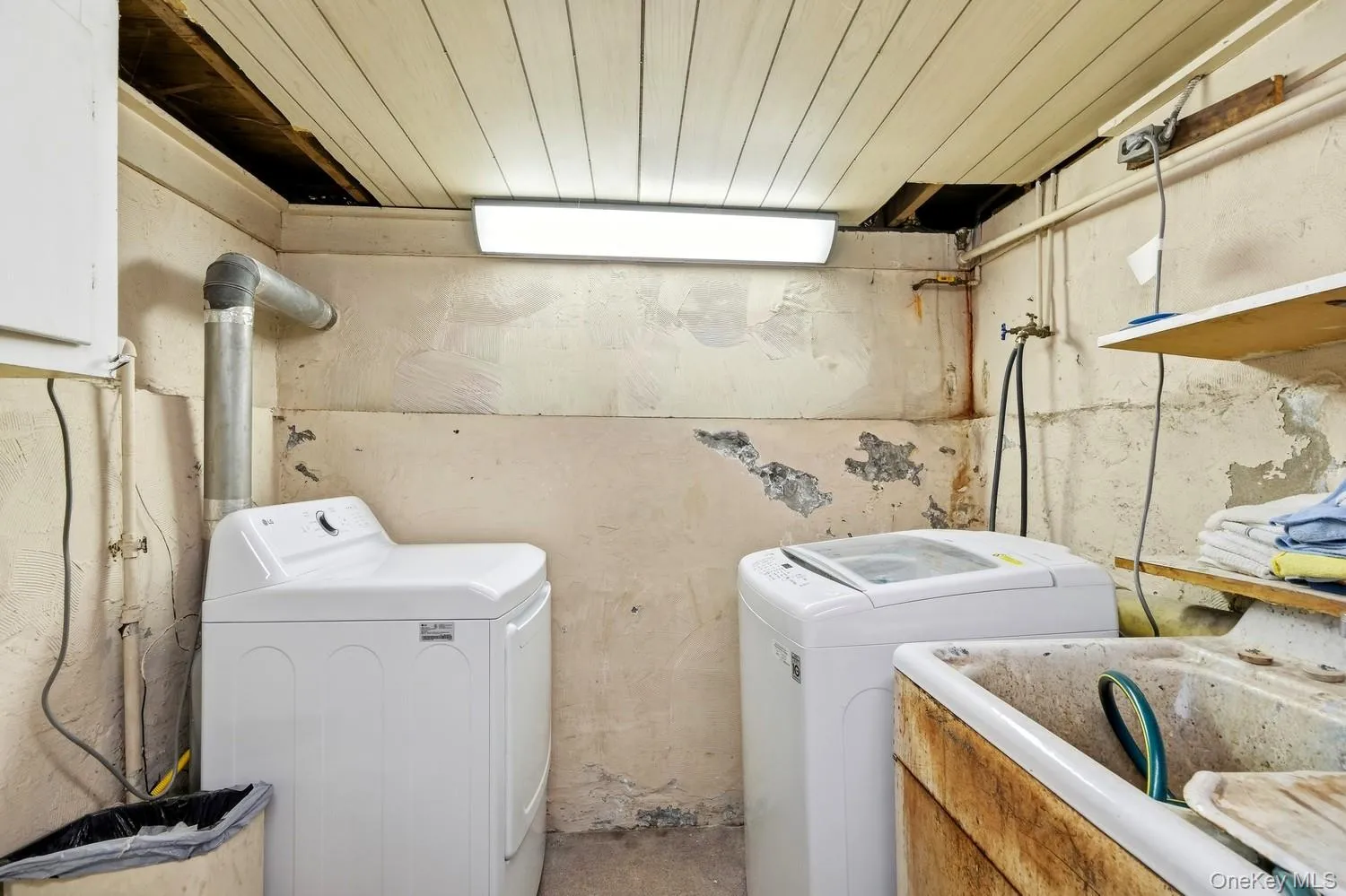 121 Delaware Avenue, Babylon, NY, 3 Bedrooms Bedrooms, 7 Rooms Rooms,2 BathroomsBathrooms,Residential,For Rent,Delaware,0,1054104 121 Delaware Avenue, Babylon, NY, 3 Bedrooms Bedrooms, 7 Rooms Rooms,2 BathroomsBathrooms,Residential,For Rent,Delaware,0,1054104