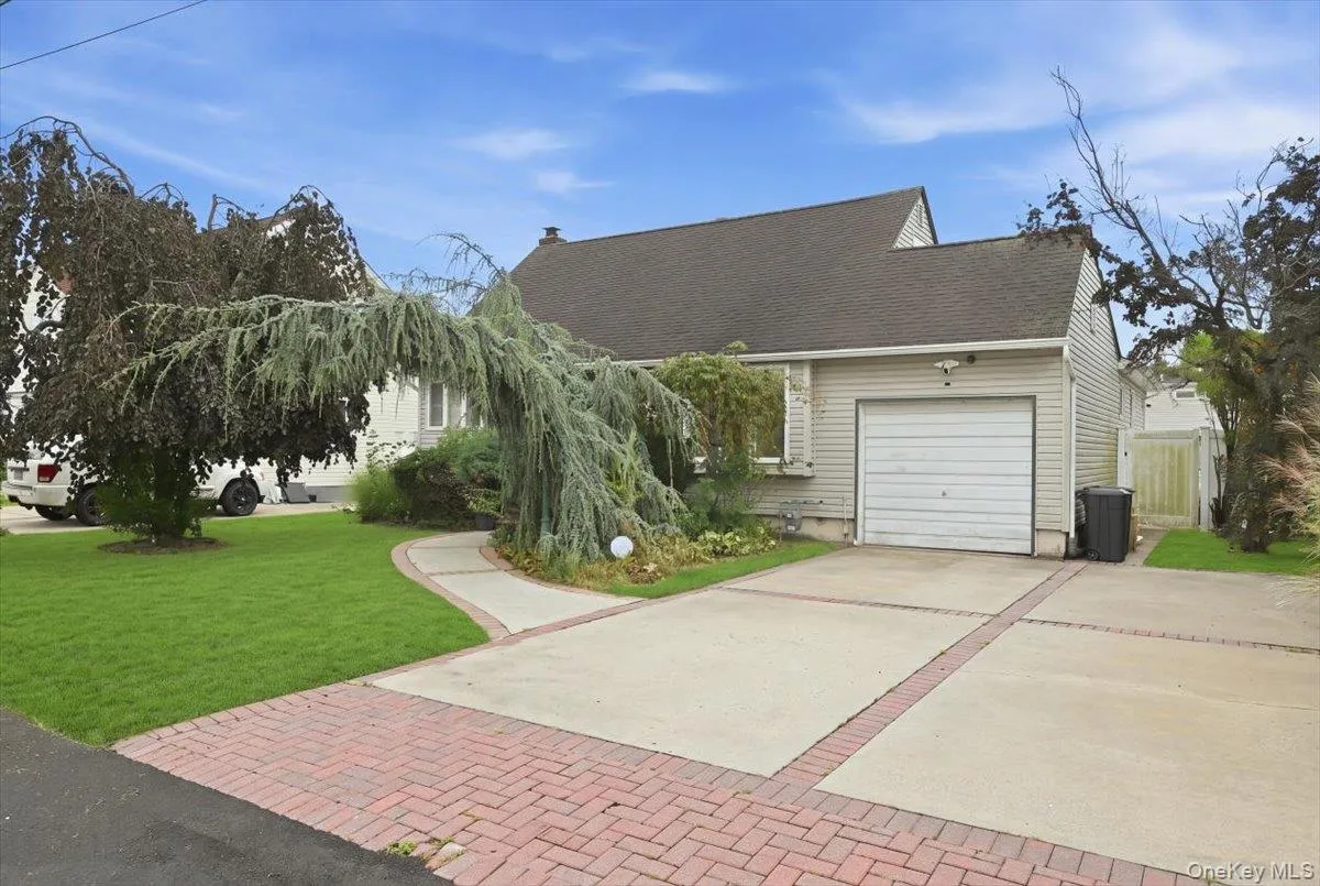 439 39th Street, Babylon, NY, 4 Bedrooms Bedrooms, 9 Rooms Rooms,3 BathroomsBathrooms,Residential,For Rent,39th,0,1054115 439 39th Street, Babylon, NY, 4 Bedrooms Bedrooms, 9 Rooms Rooms,3 BathroomsBathrooms,Residential,For Rent,39th,0,1054115